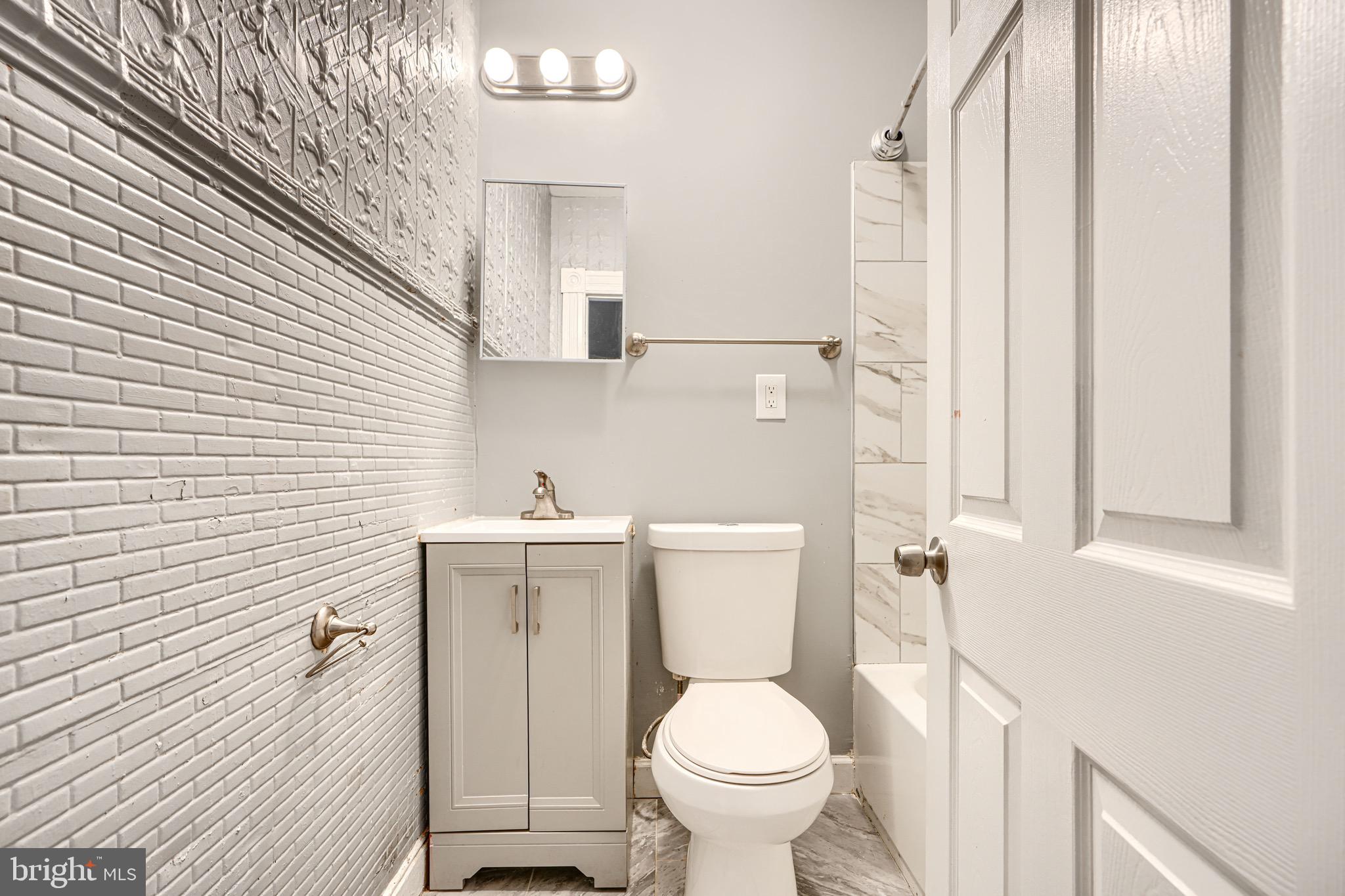 MCELDERRY PARK - Residential Lease