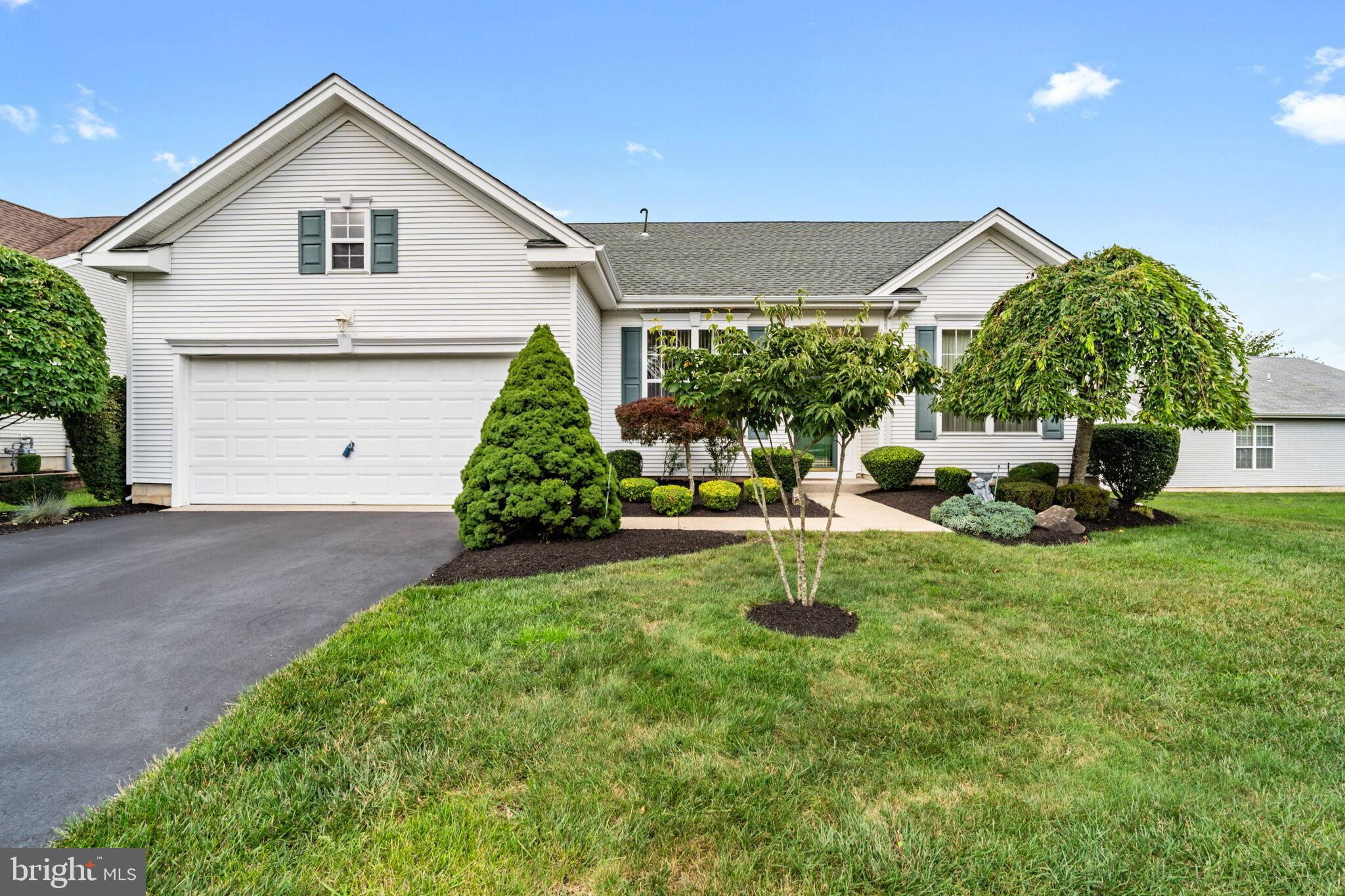 33 SILVER LAKE DRIVE