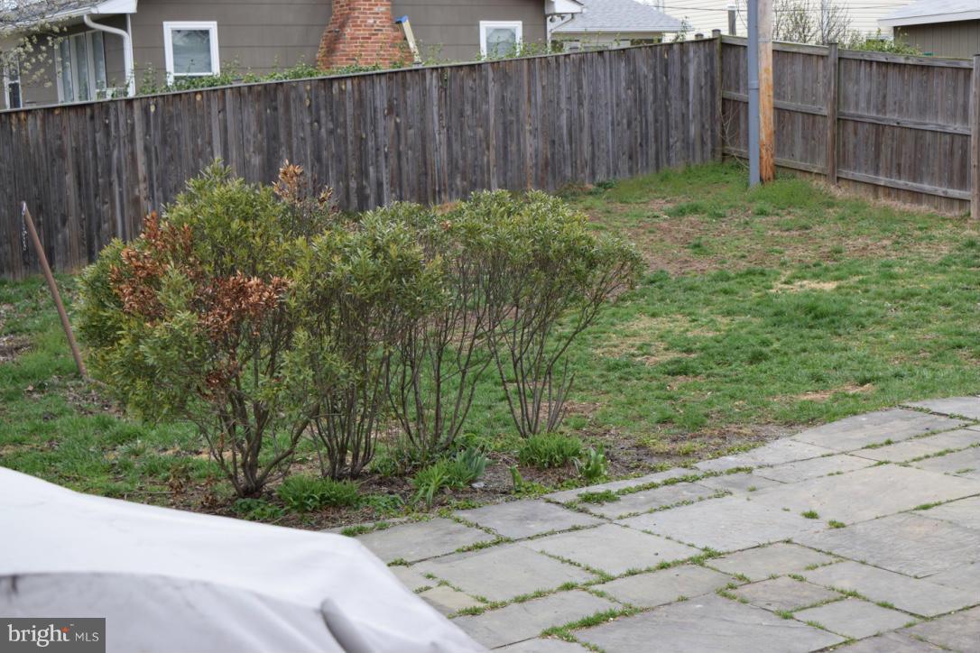 FOXHILL AT BELAIR - Residential