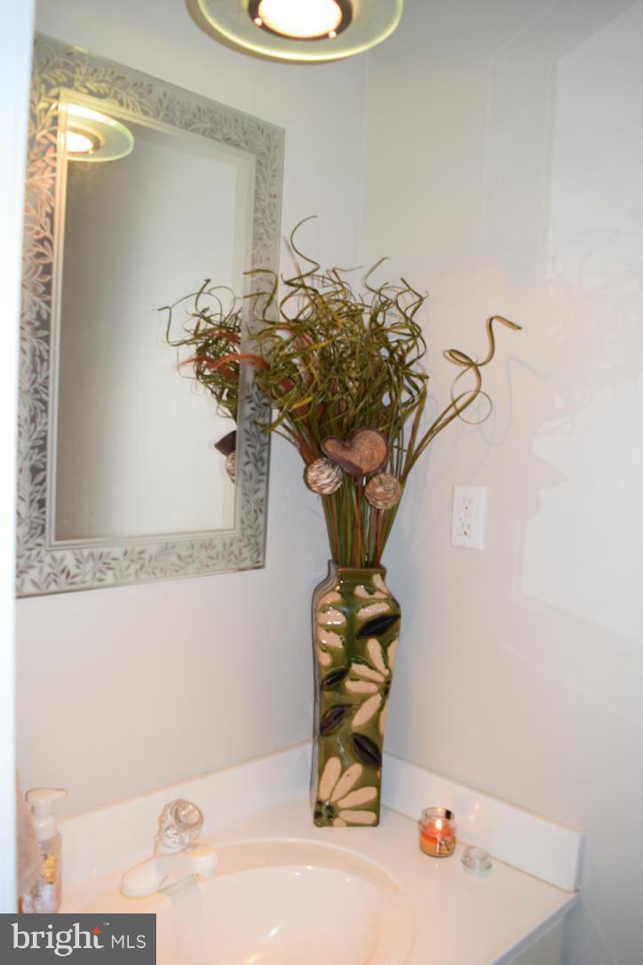 FOXHILL AT BELAIR - Residential