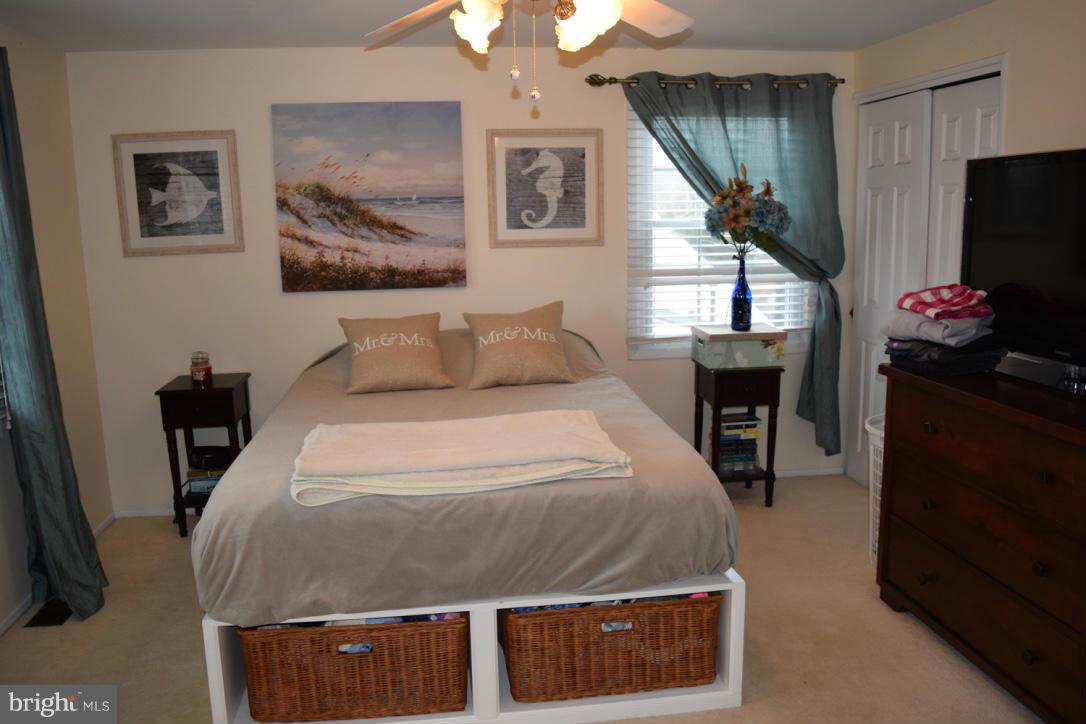 FOXHILL AT BELAIR - Residential