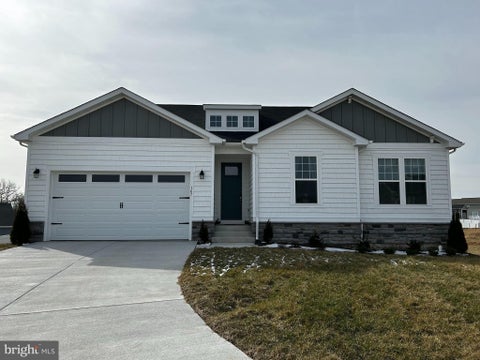 Homes For Sale - 107 Petry Ct<br/> Frederick County, WINCHESTER, VA 22602