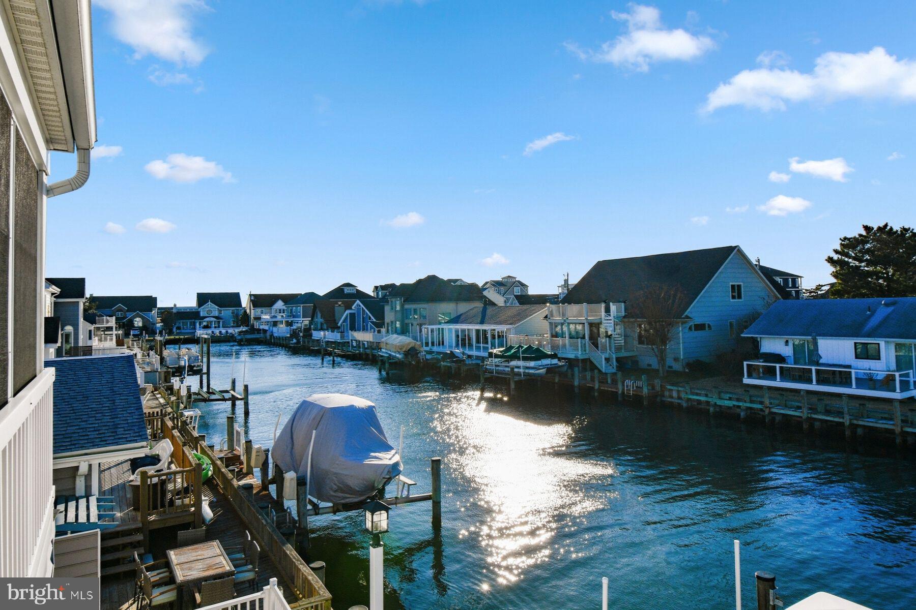 CAINE KEYS II EXT - Residential