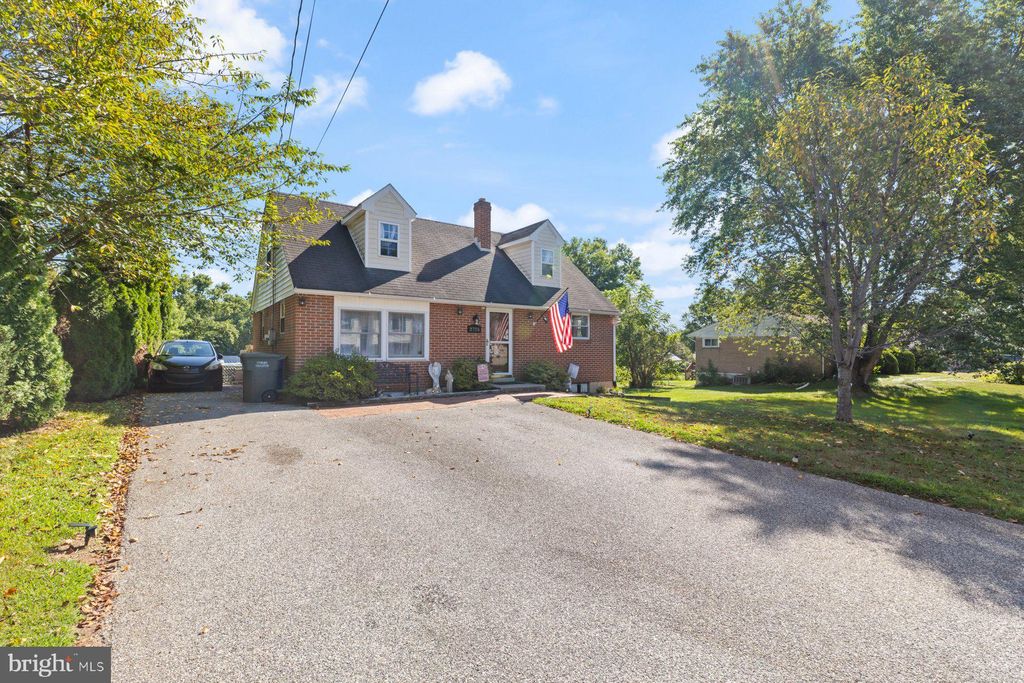 Photo of 2755 Anita Drive, DOVER, PA 17315 (MLS # PAYK2088404)