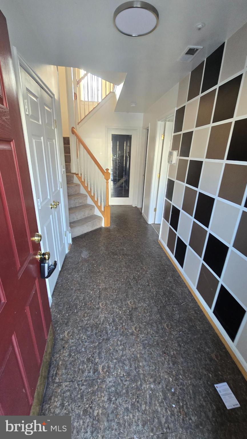 SEVEN OAKS - Residential