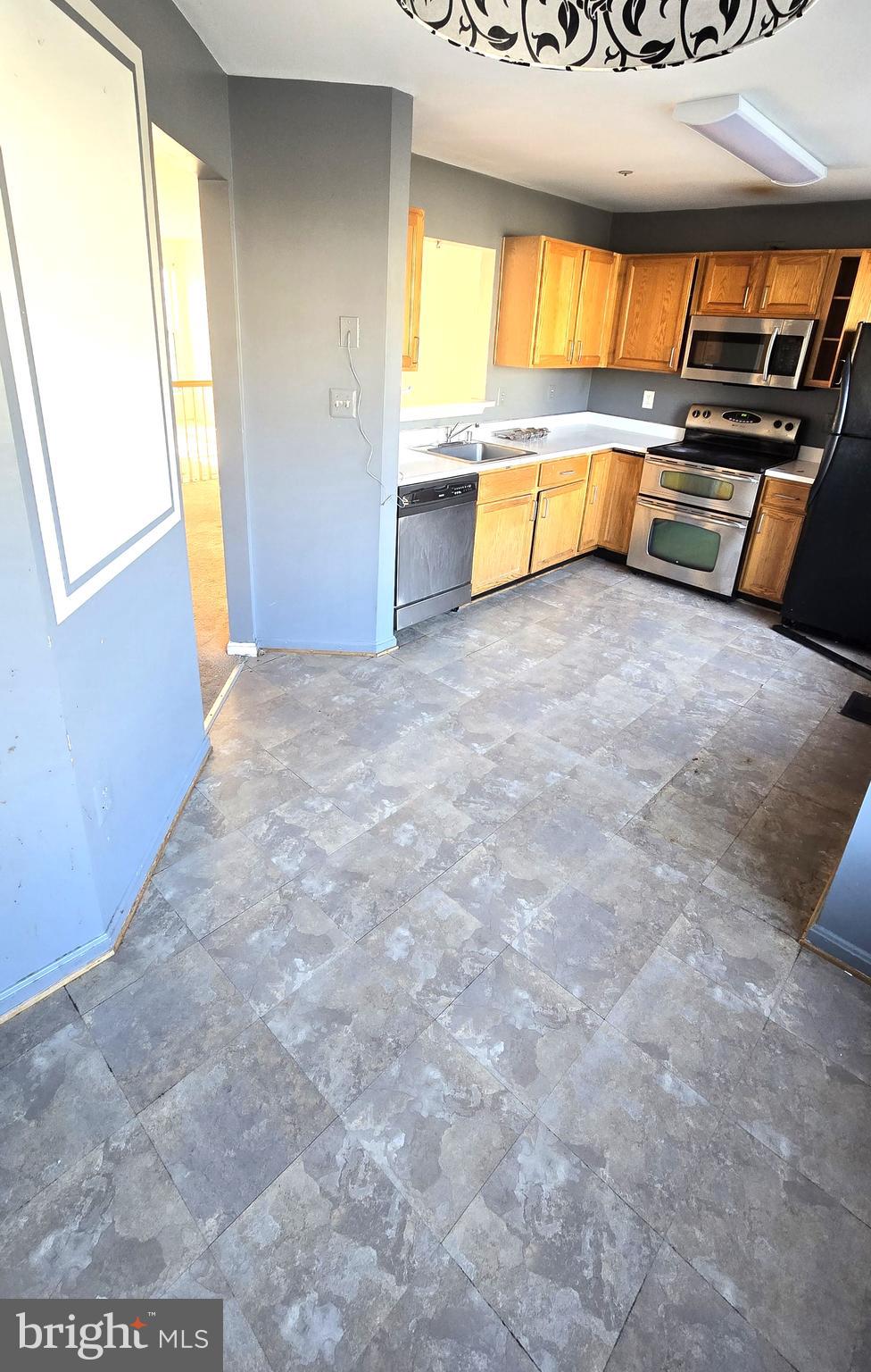 SEVEN OAKS - Residential