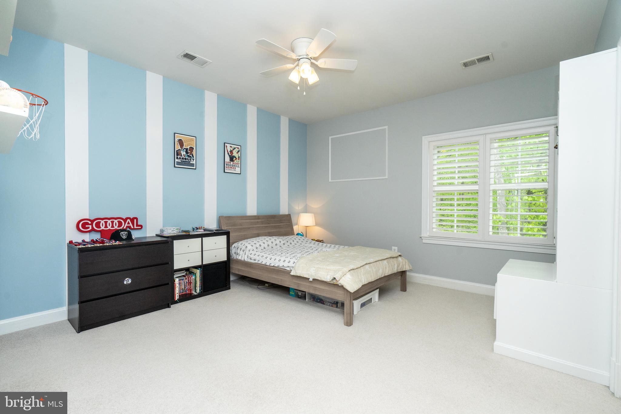 BULL RUN MOUNTAIN - Residential Lease