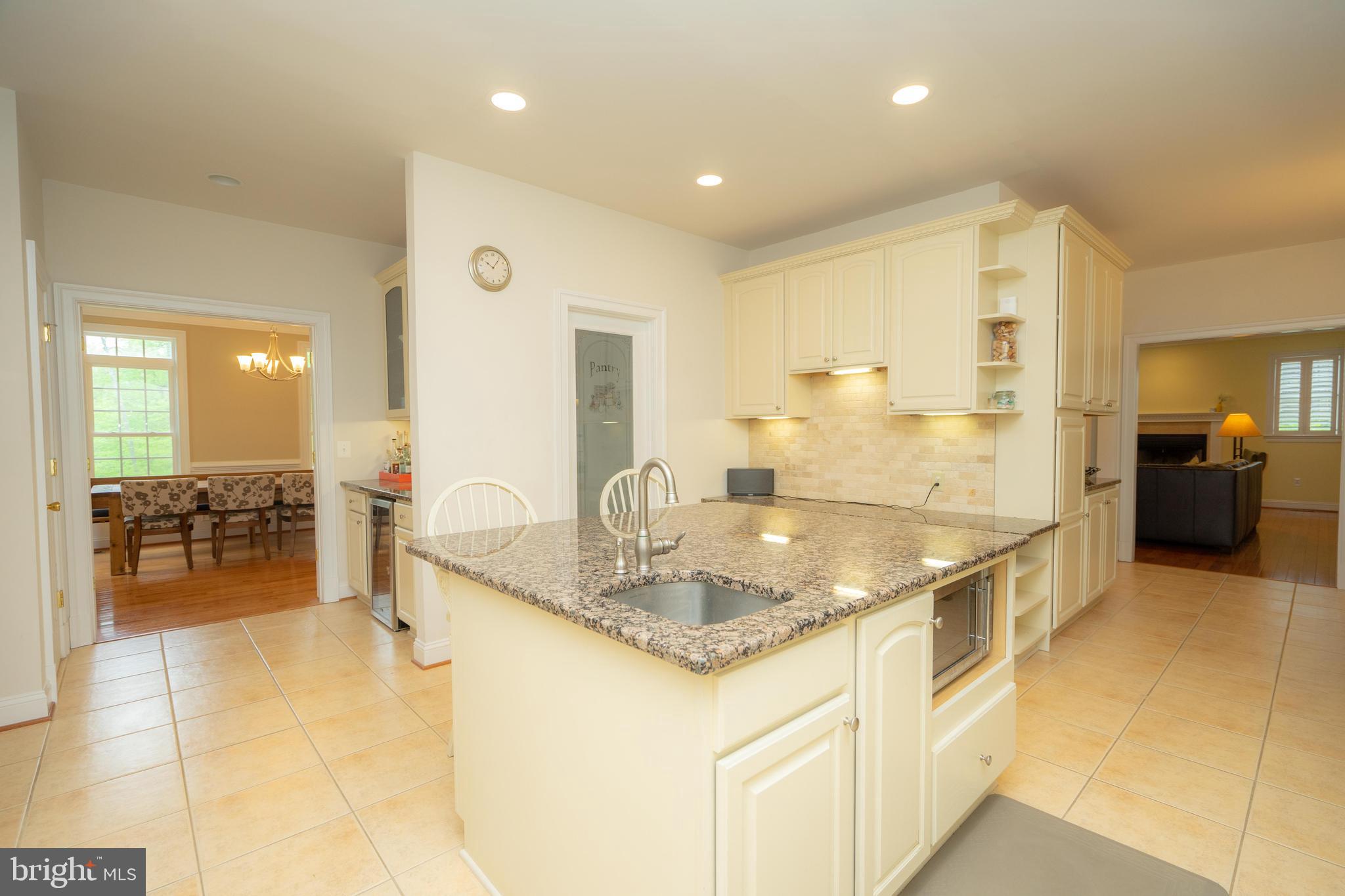 BULL RUN MOUNTAIN - Residential Lease