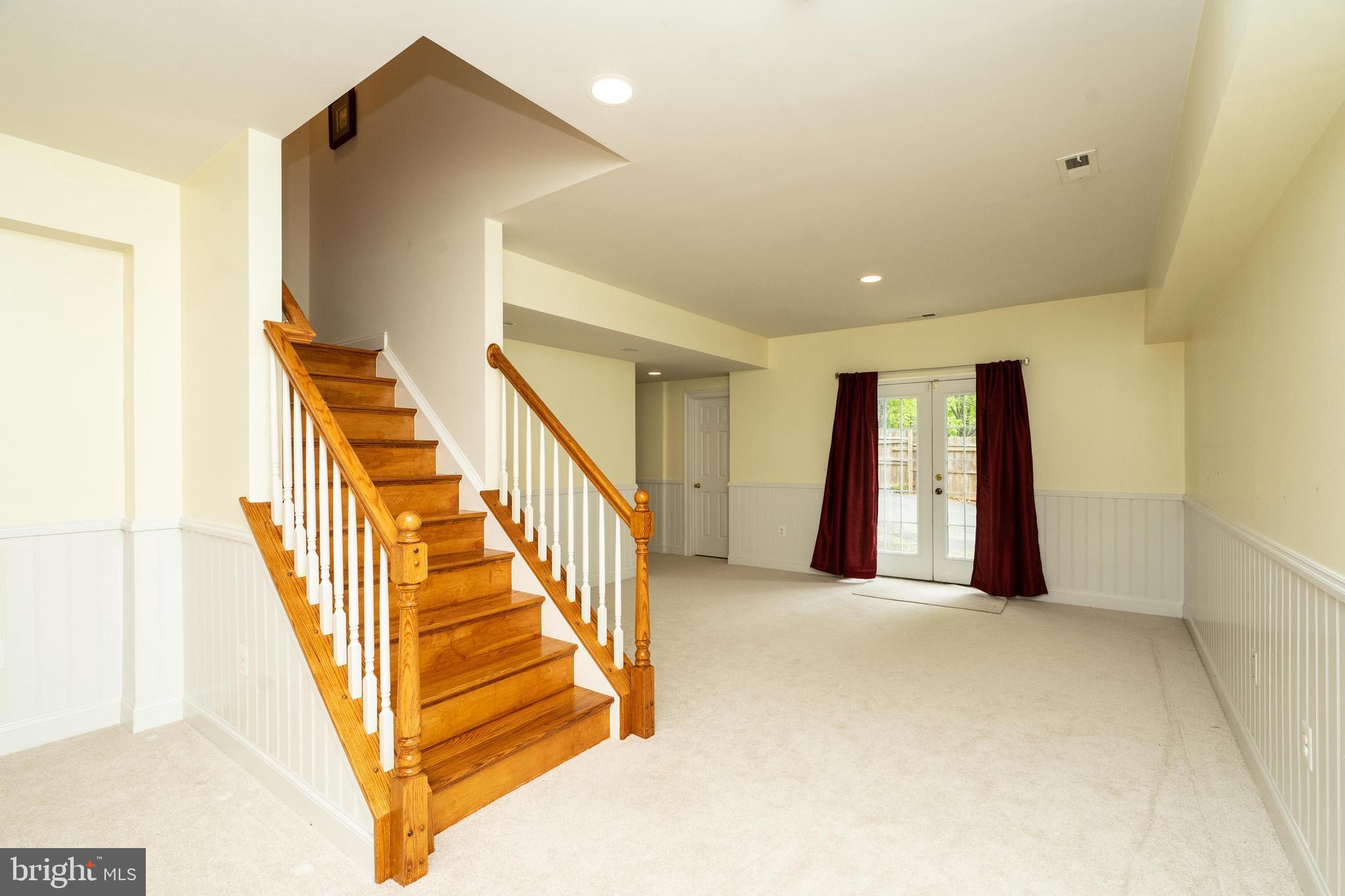 BULL RUN MOUNTAIN - Residential Lease