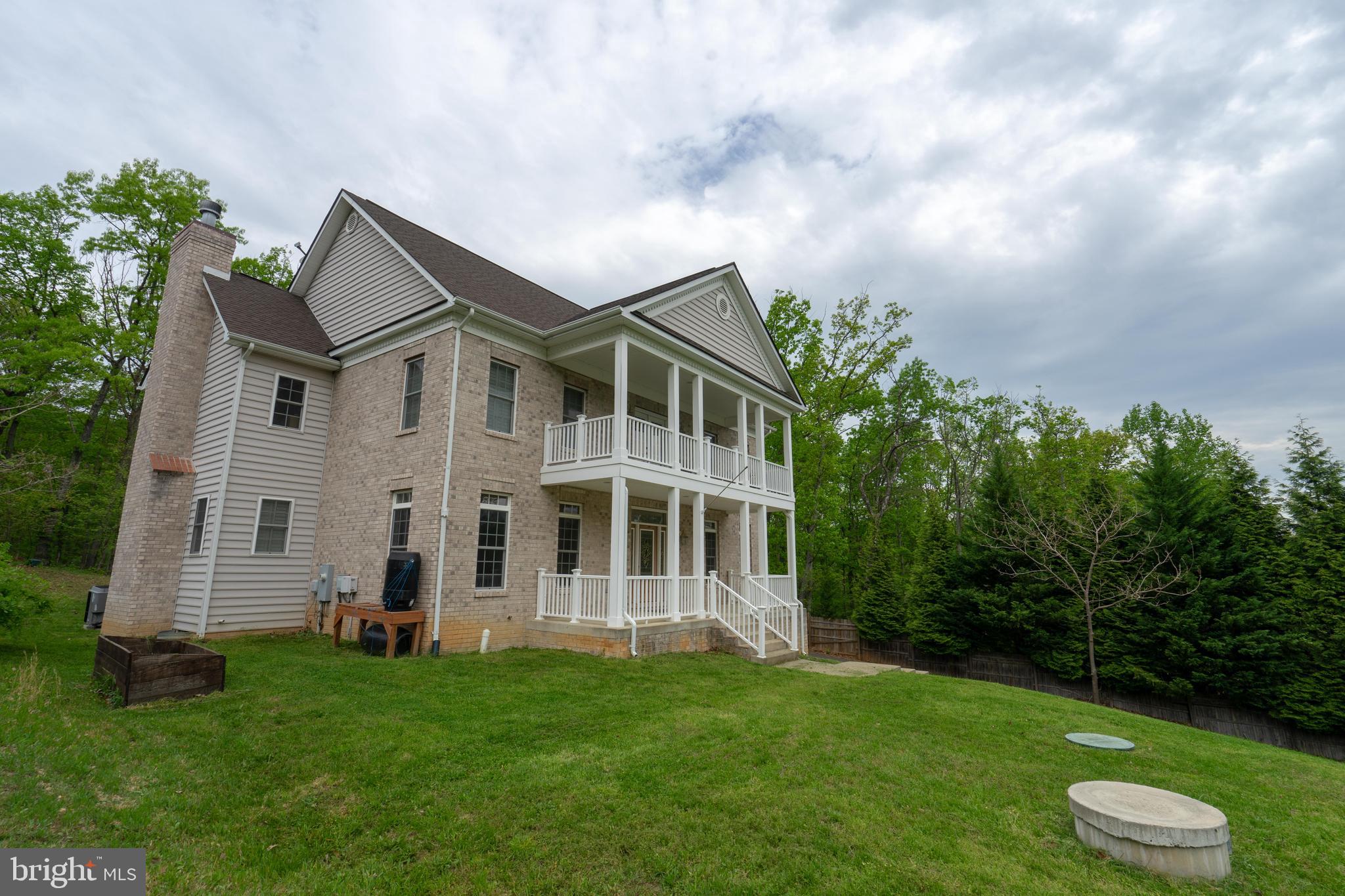 BULL RUN MOUNTAIN - Residential Lease