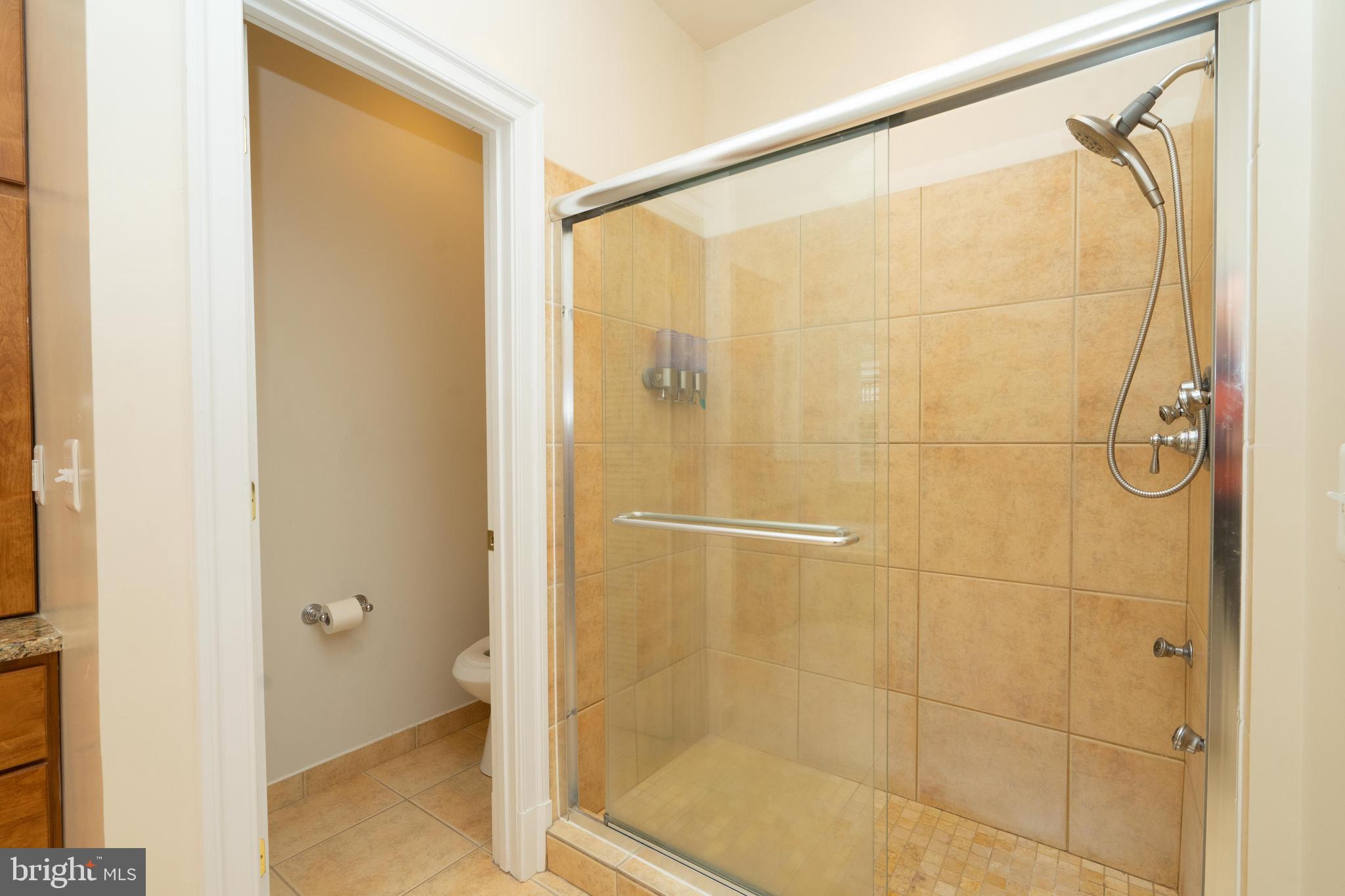 BULL RUN MOUNTAIN - Residential Lease