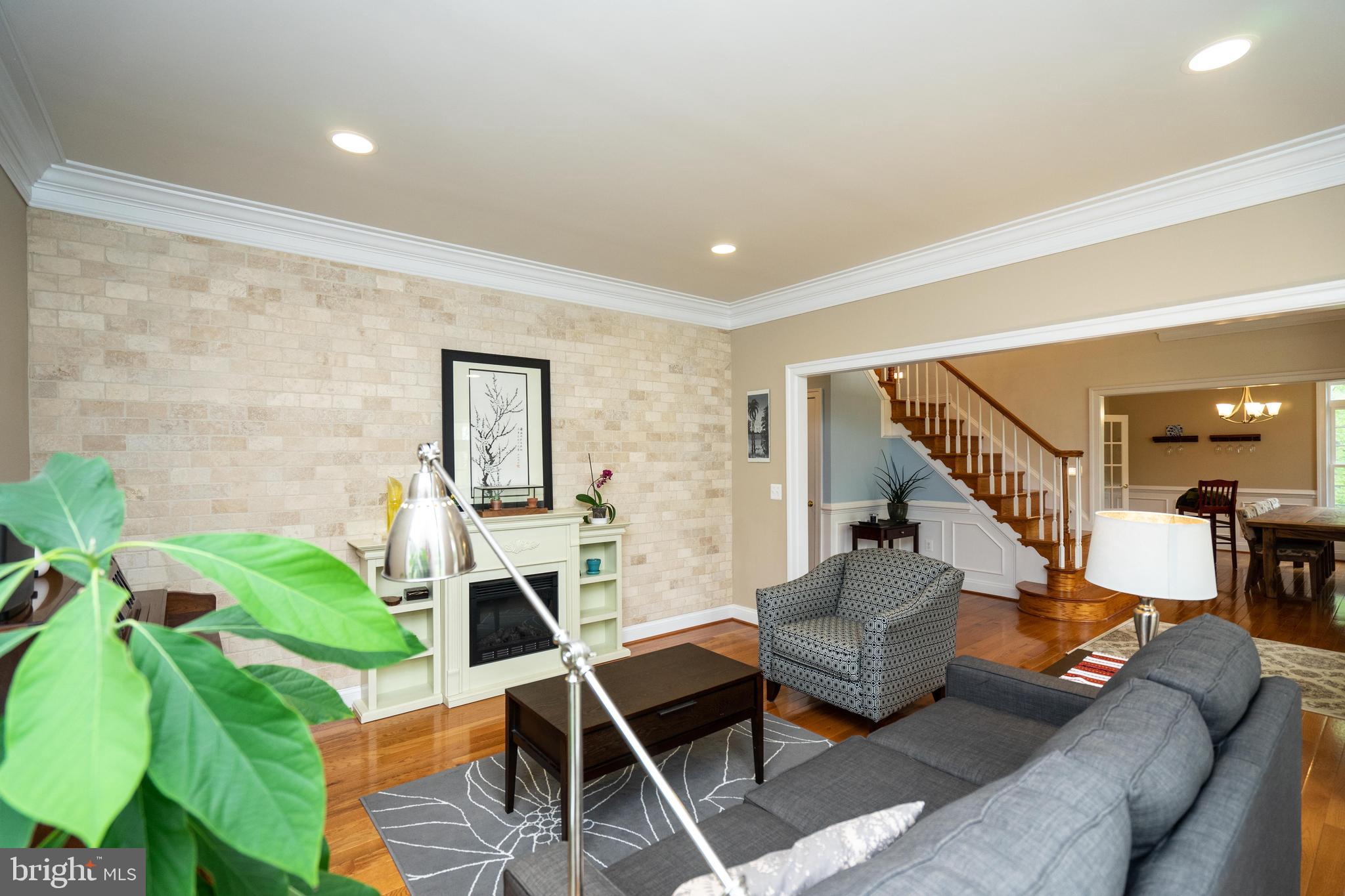 BULL RUN MOUNTAIN - Residential Lease