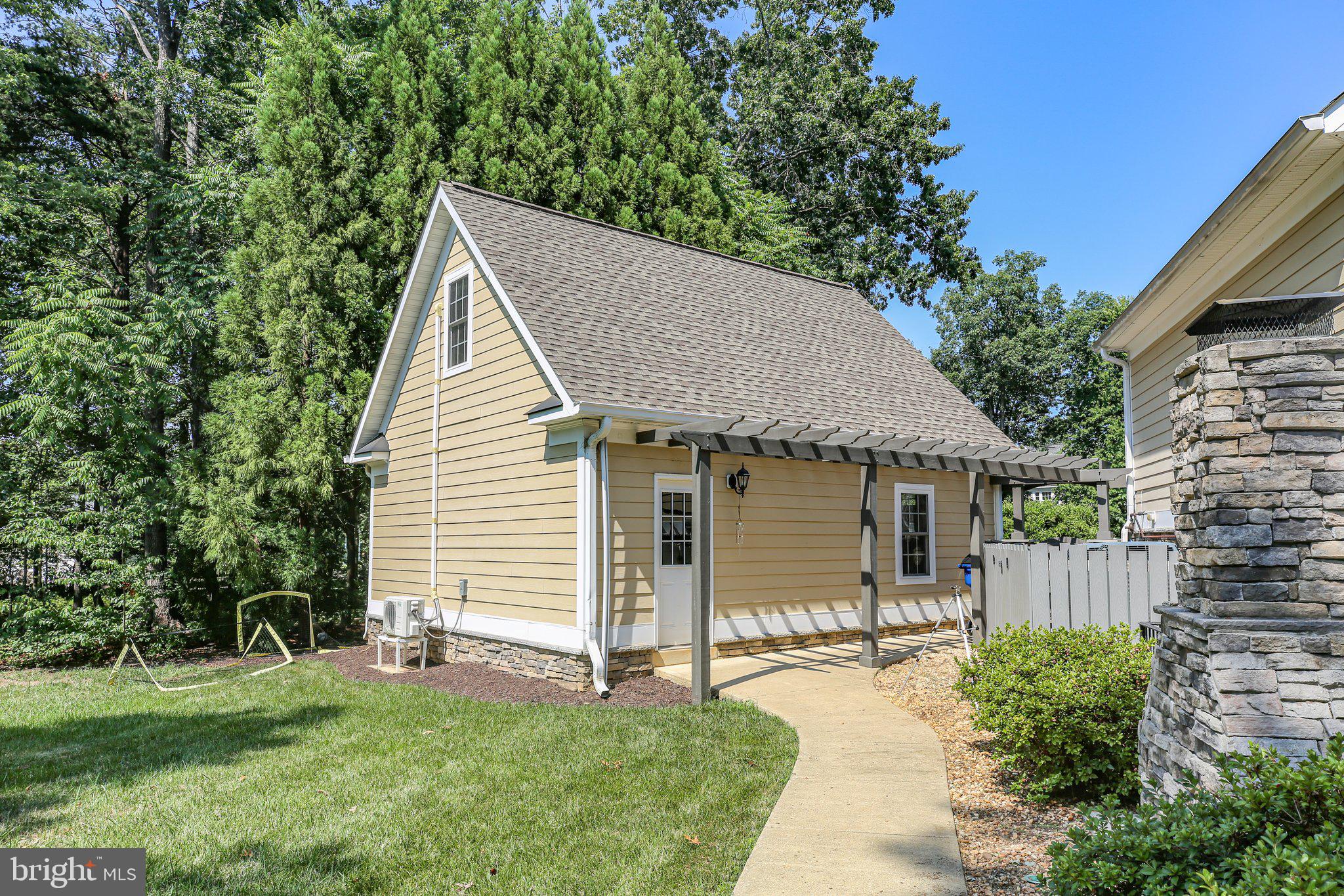 FAWN LAKE - Residential