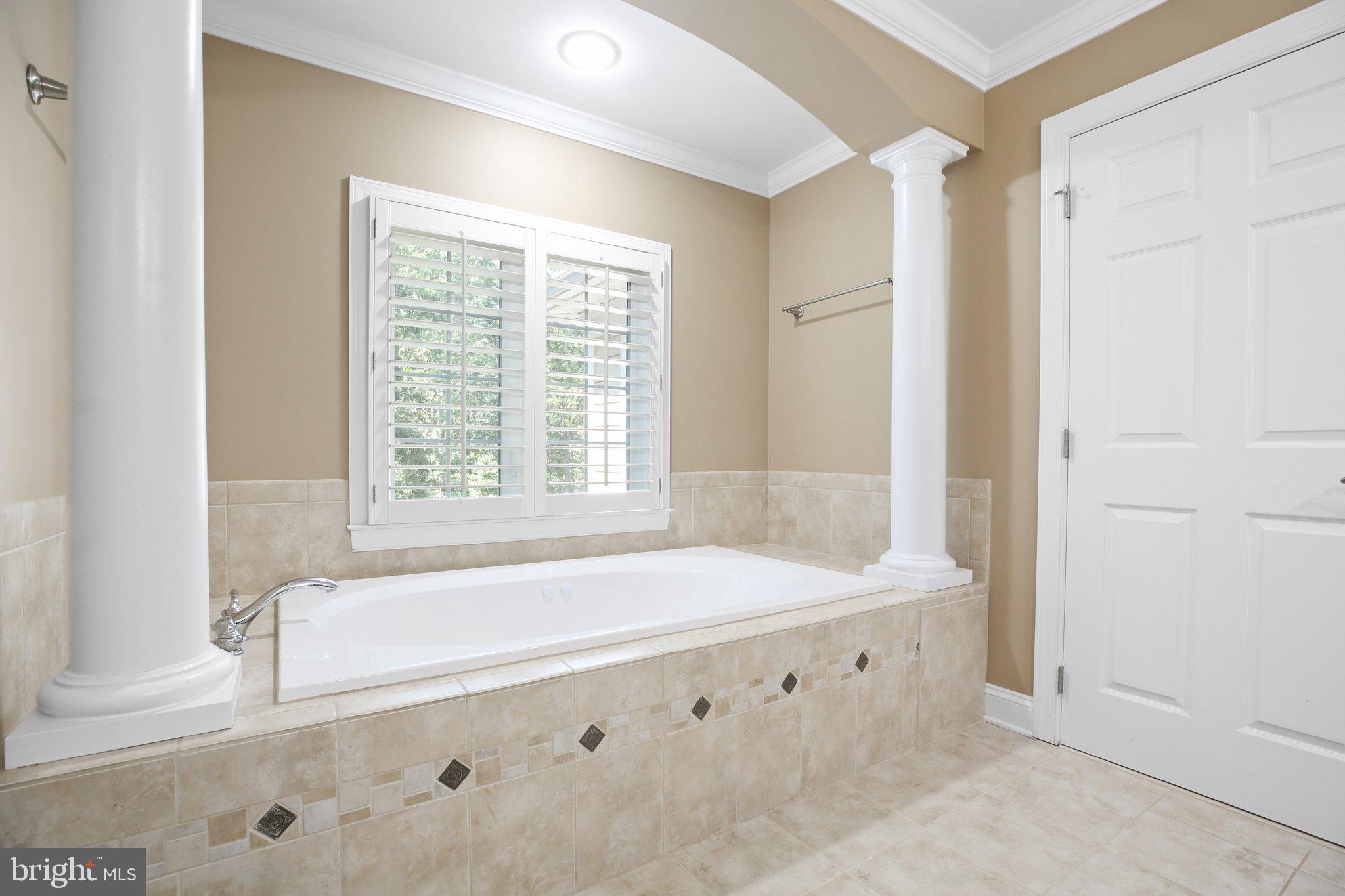 FAWN LAKE - Residential