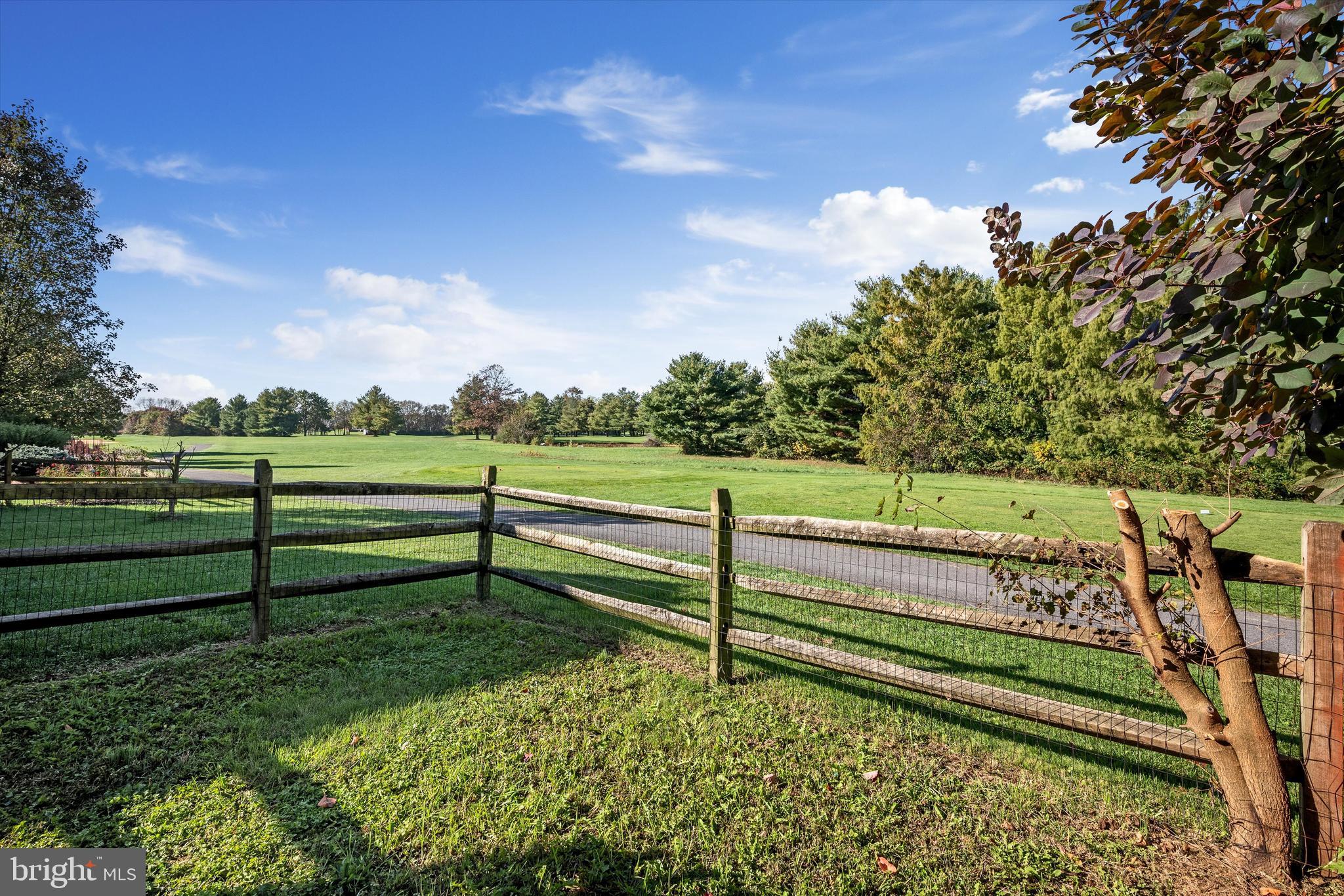 LOCUST HILL - Residential