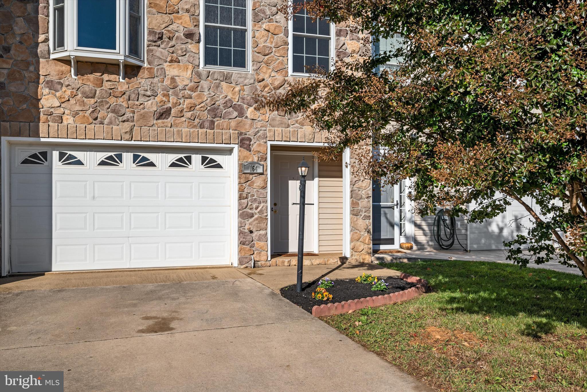 LOCUST HILL - Residential