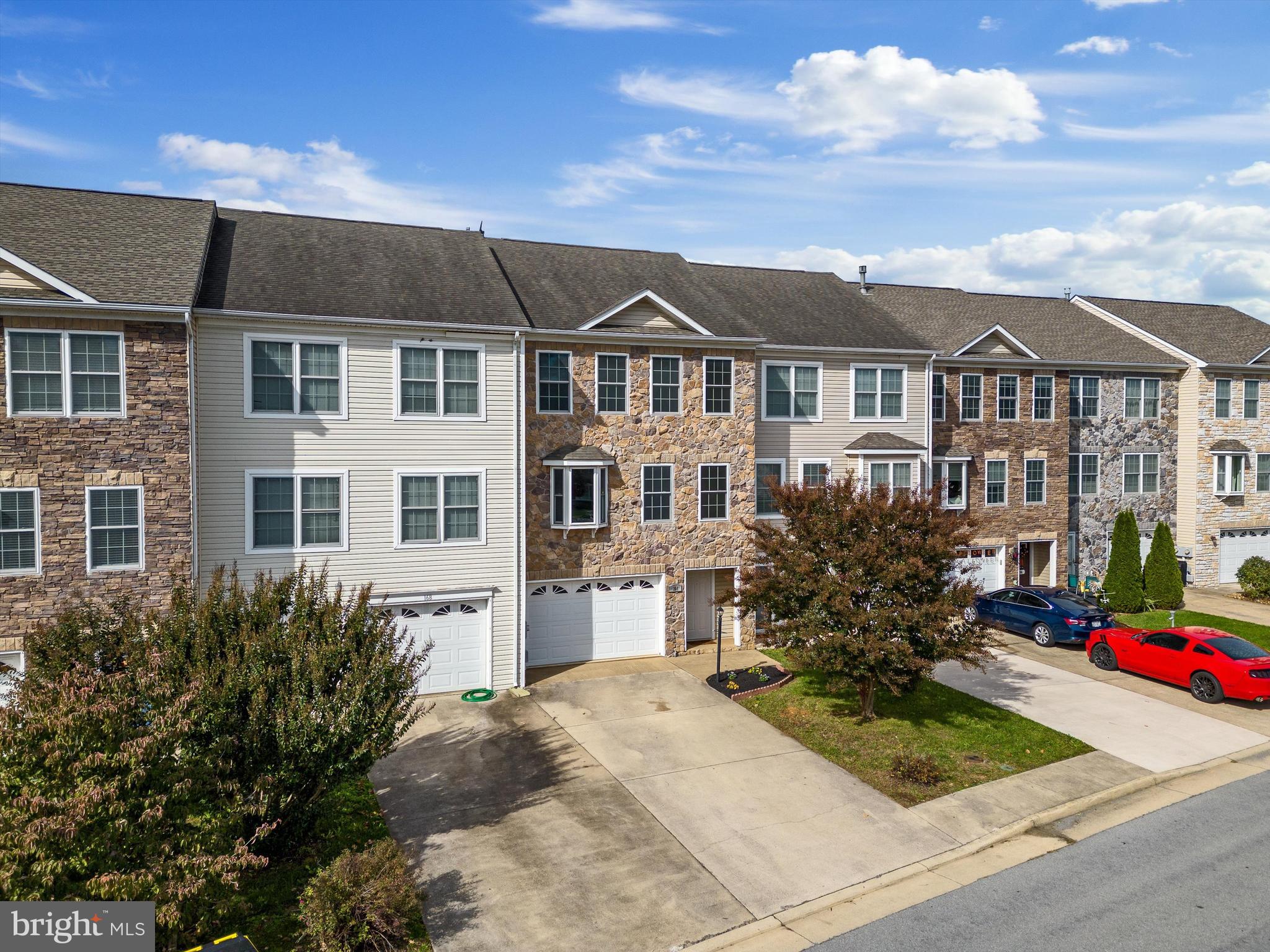 LOCUST HILL - Residential