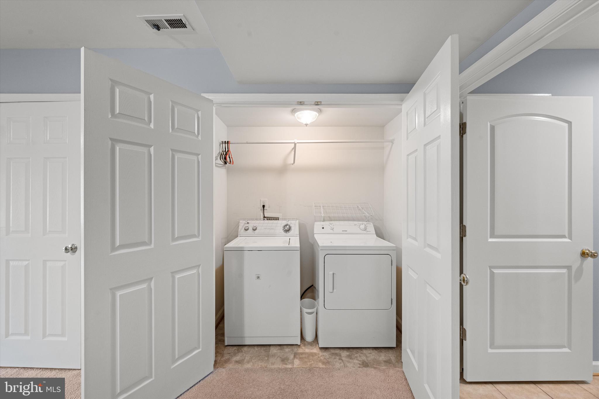 LOCUST HILL - Residential