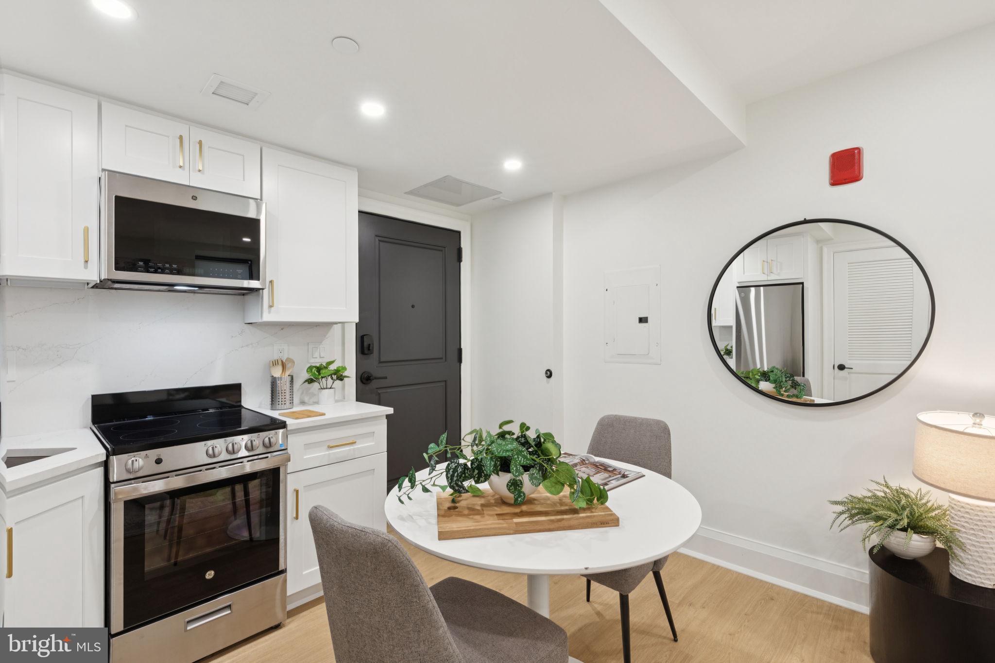 RITTENHOUSE SQUARE - Residential Lease