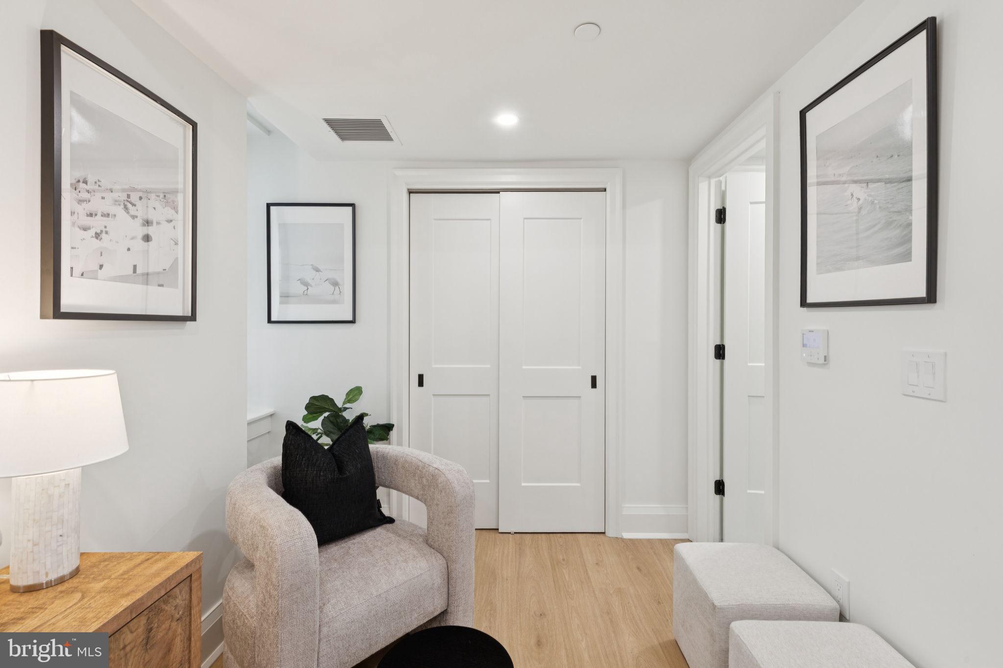 RITTENHOUSE SQUARE - Residential Lease