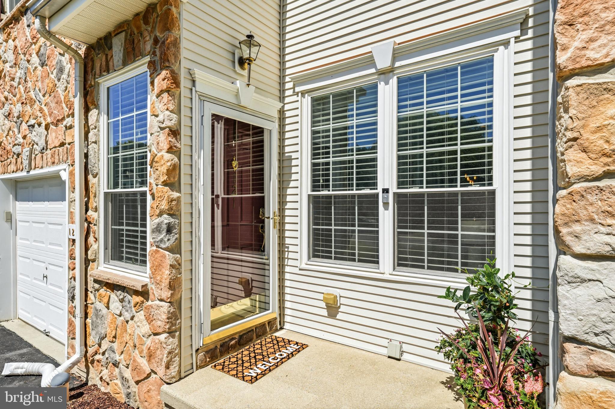 121 FORELOCK COURT