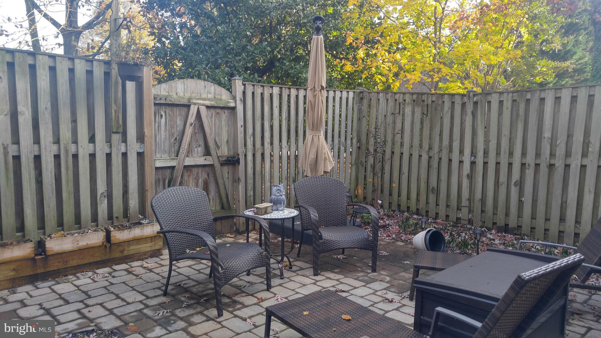 GEORGETOWN HOUSES - Residential