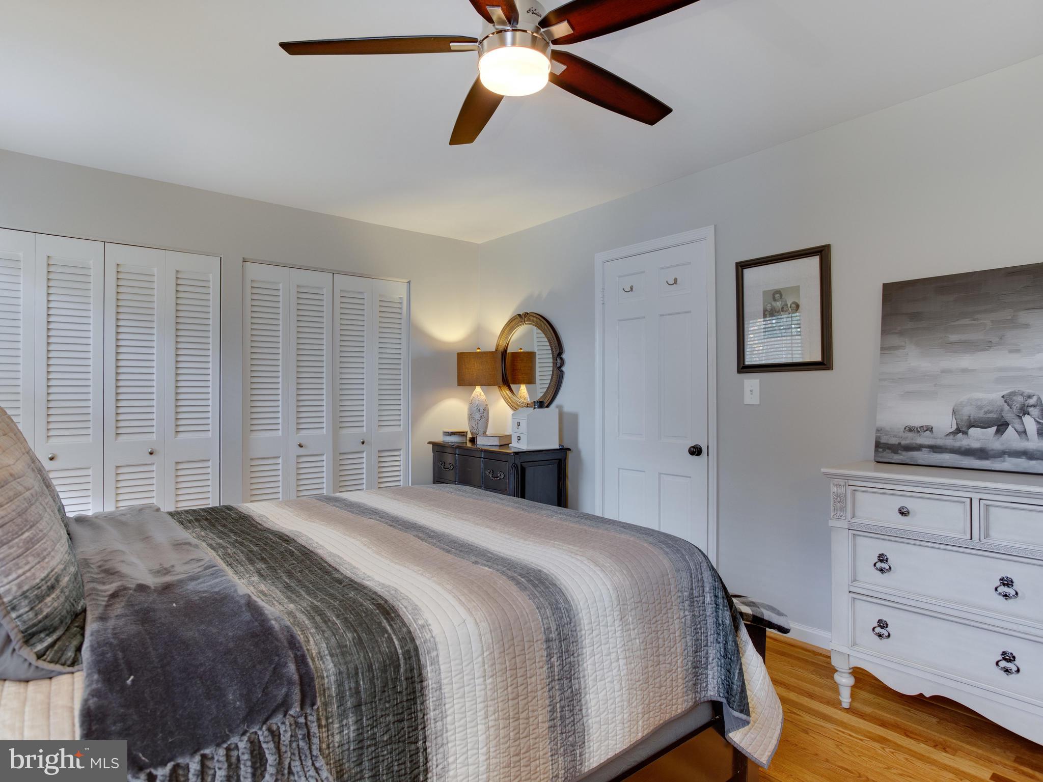 GEORGETOWN HOUSES - Residential