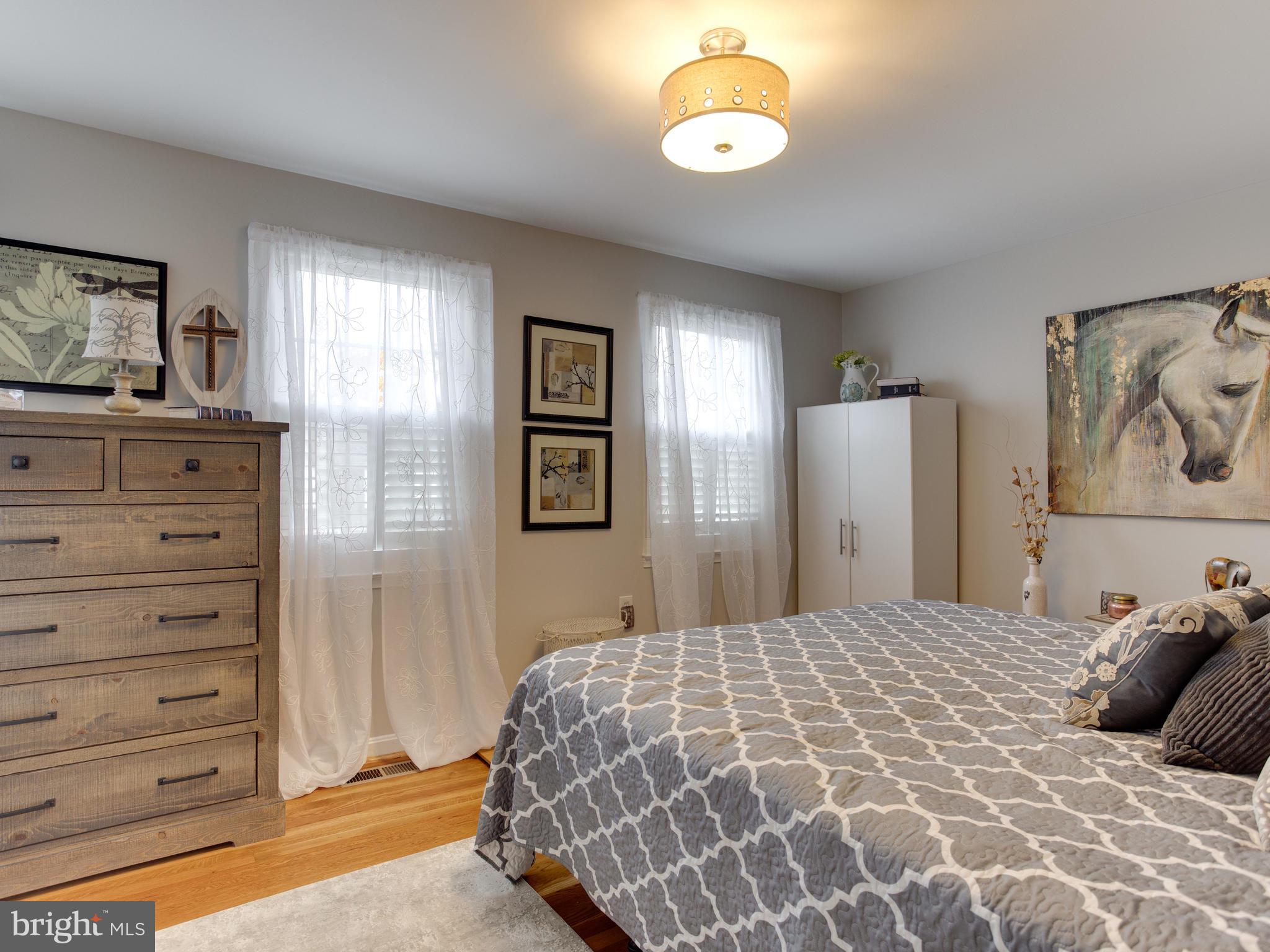 GEORGETOWN HOUSES - Residential