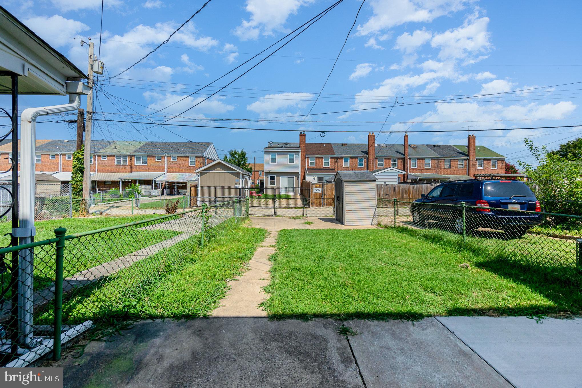 EASTWOOD - Residential