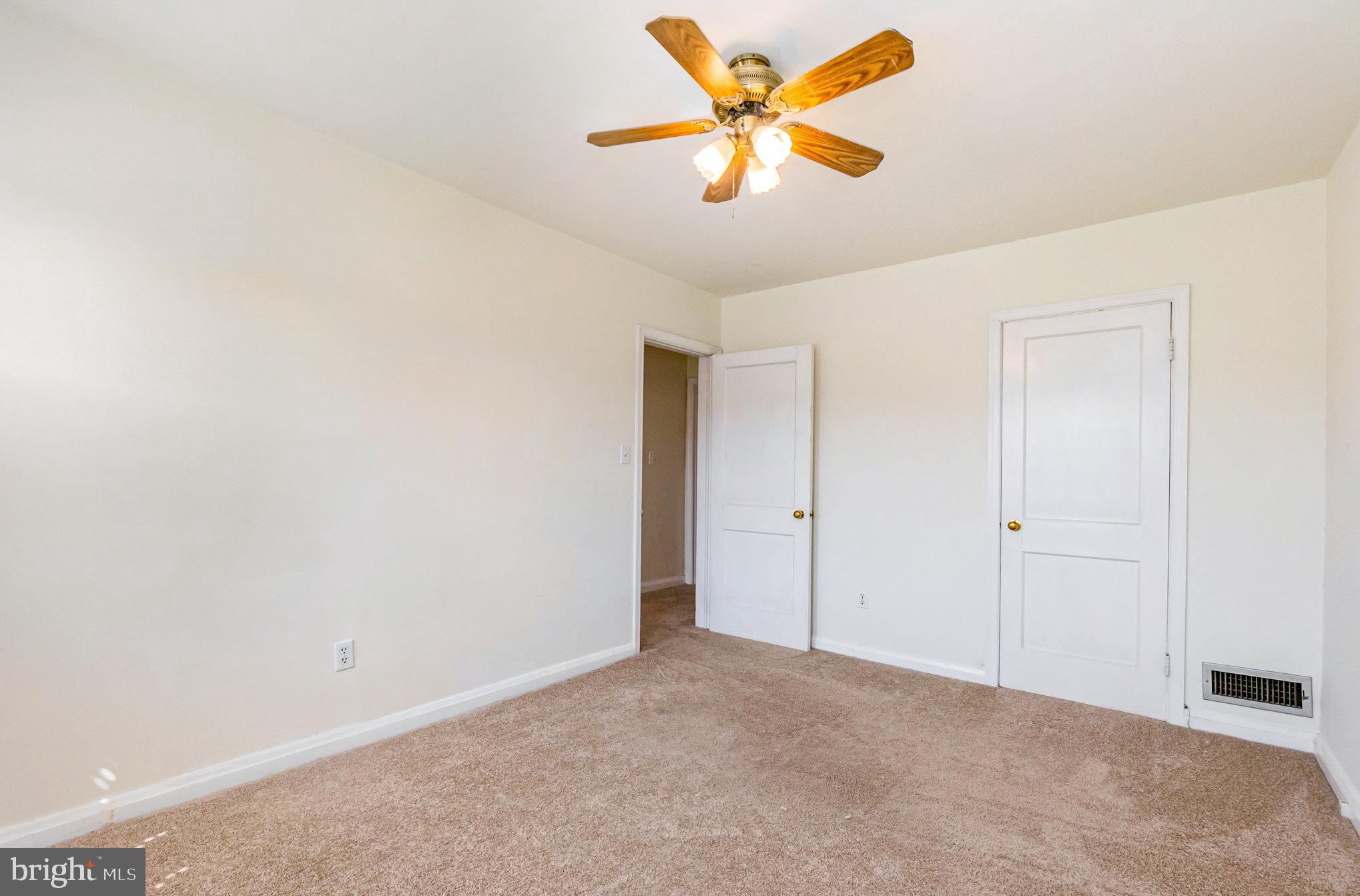 EASTWOOD - Residential