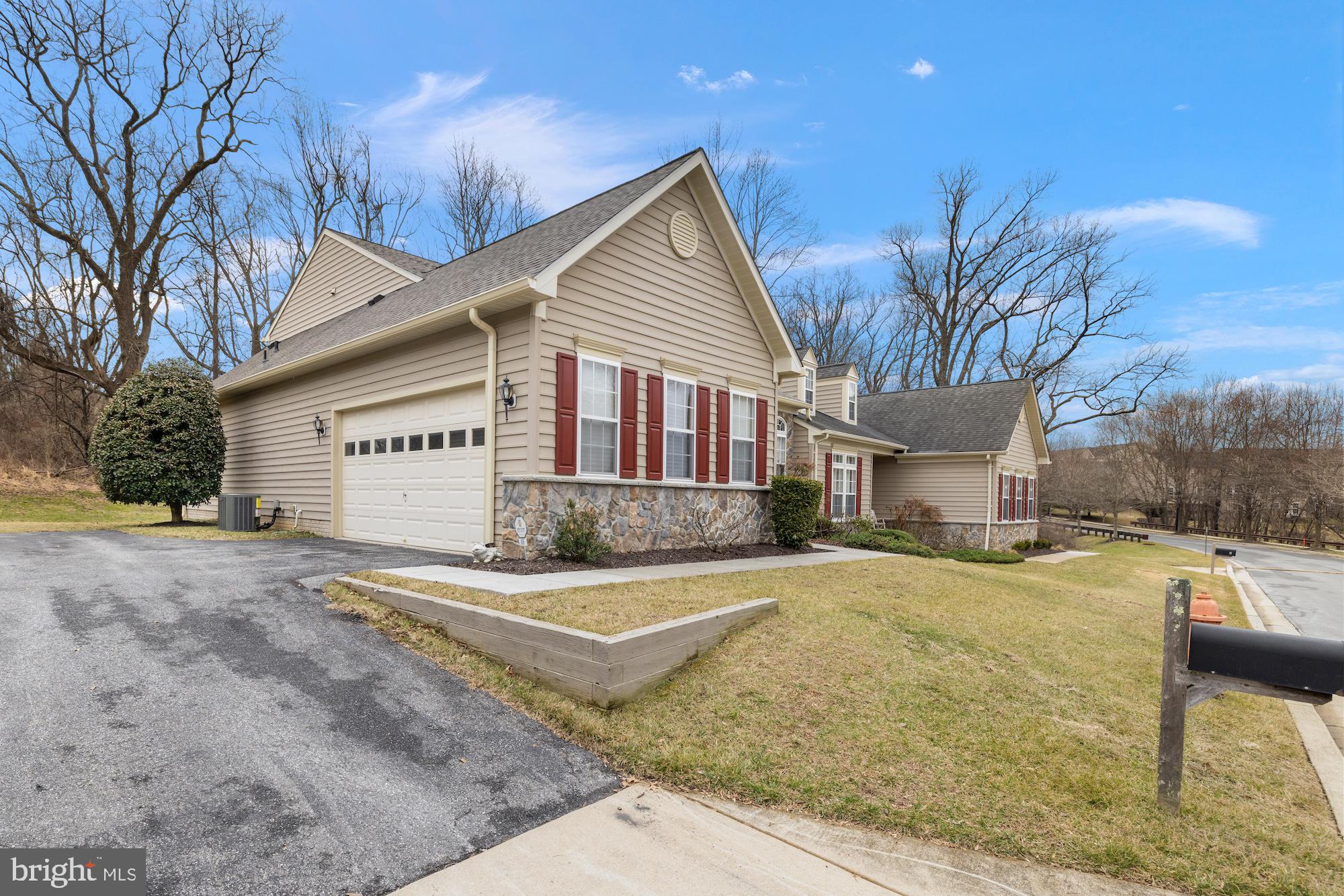 GLYNDON TRACE - Residential