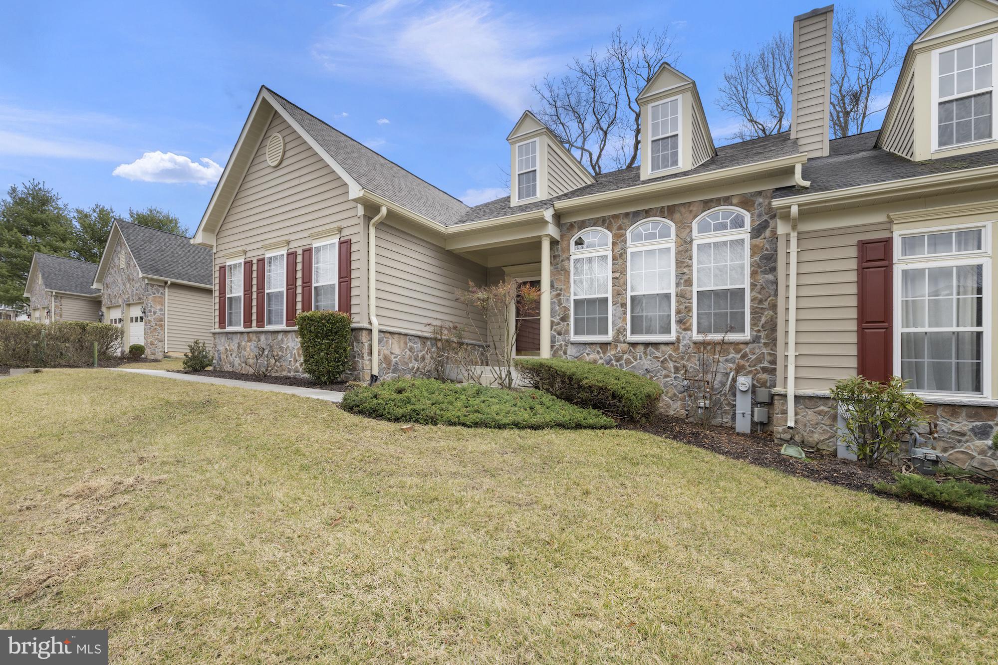 GLYNDON TRACE - Residential