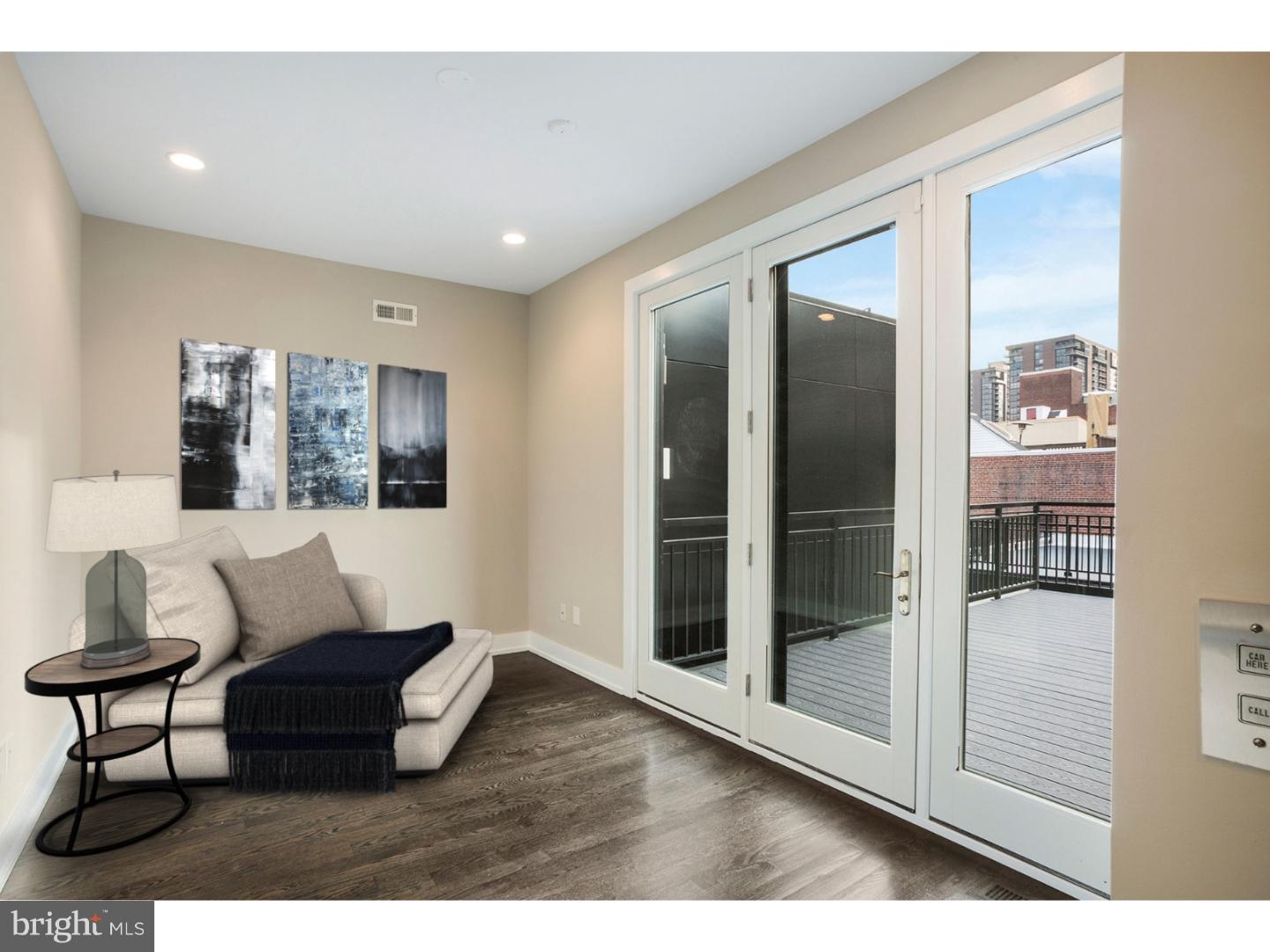 SOCIETY HILL - Residential