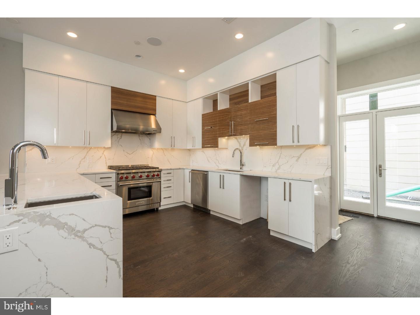 SOCIETY HILL - Residential