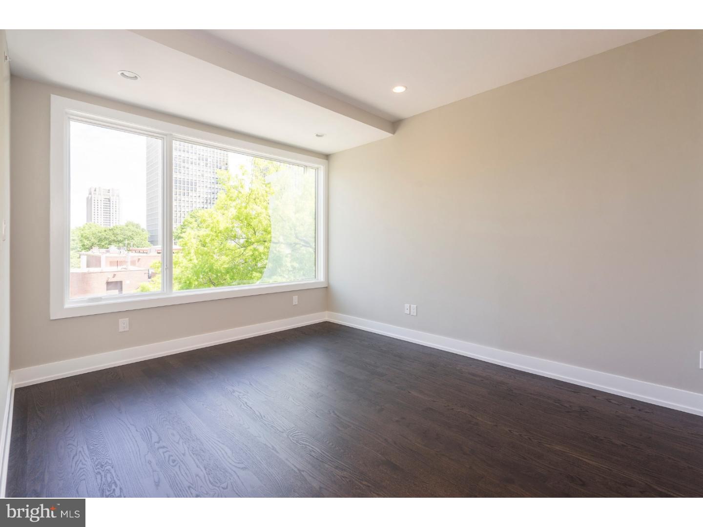 SOCIETY HILL - Residential