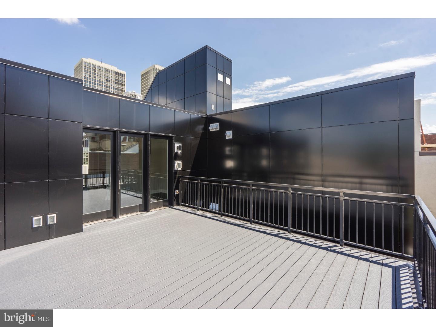 SOCIETY HILL - Residential