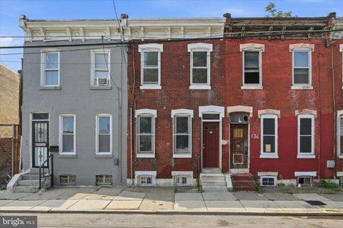 Townhouse For Sale - 634 Indiana Avenue<br/> Philadelphia County, PHILADELPHIA, PA 19133