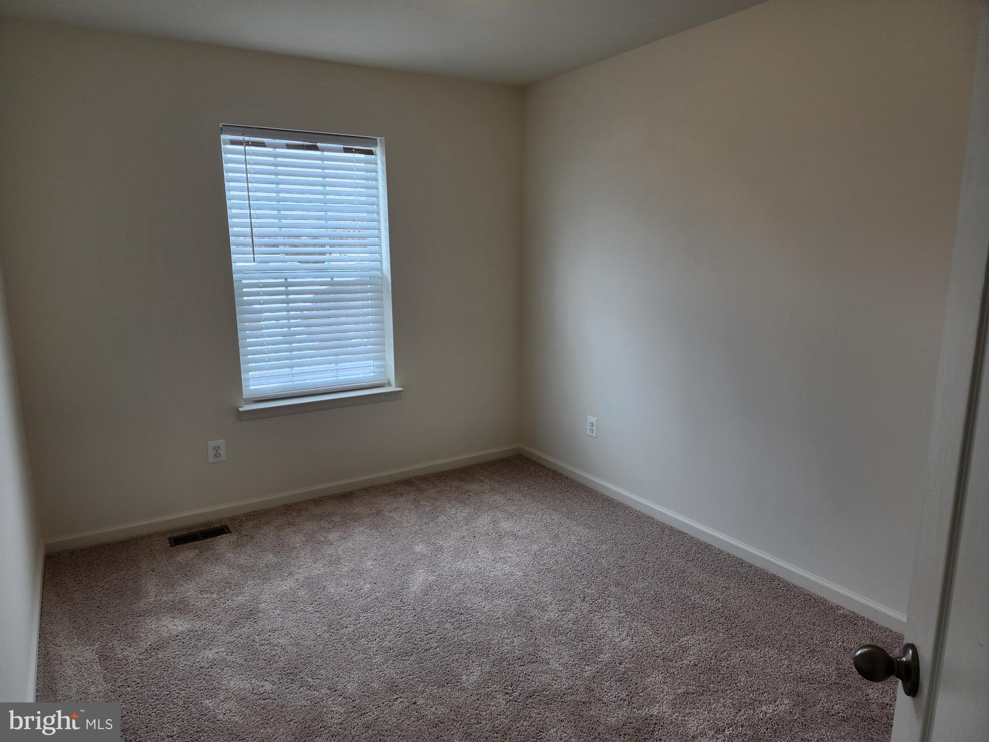 OVERLOOK AT RIVERSIDE TOWNHOMES - Residential Lease