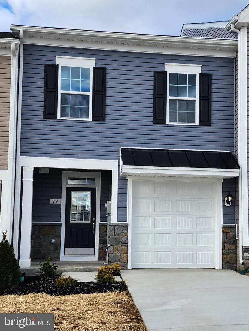 OVERLOOK AT RIVERSIDE TOWNHOMES - Residential Lease