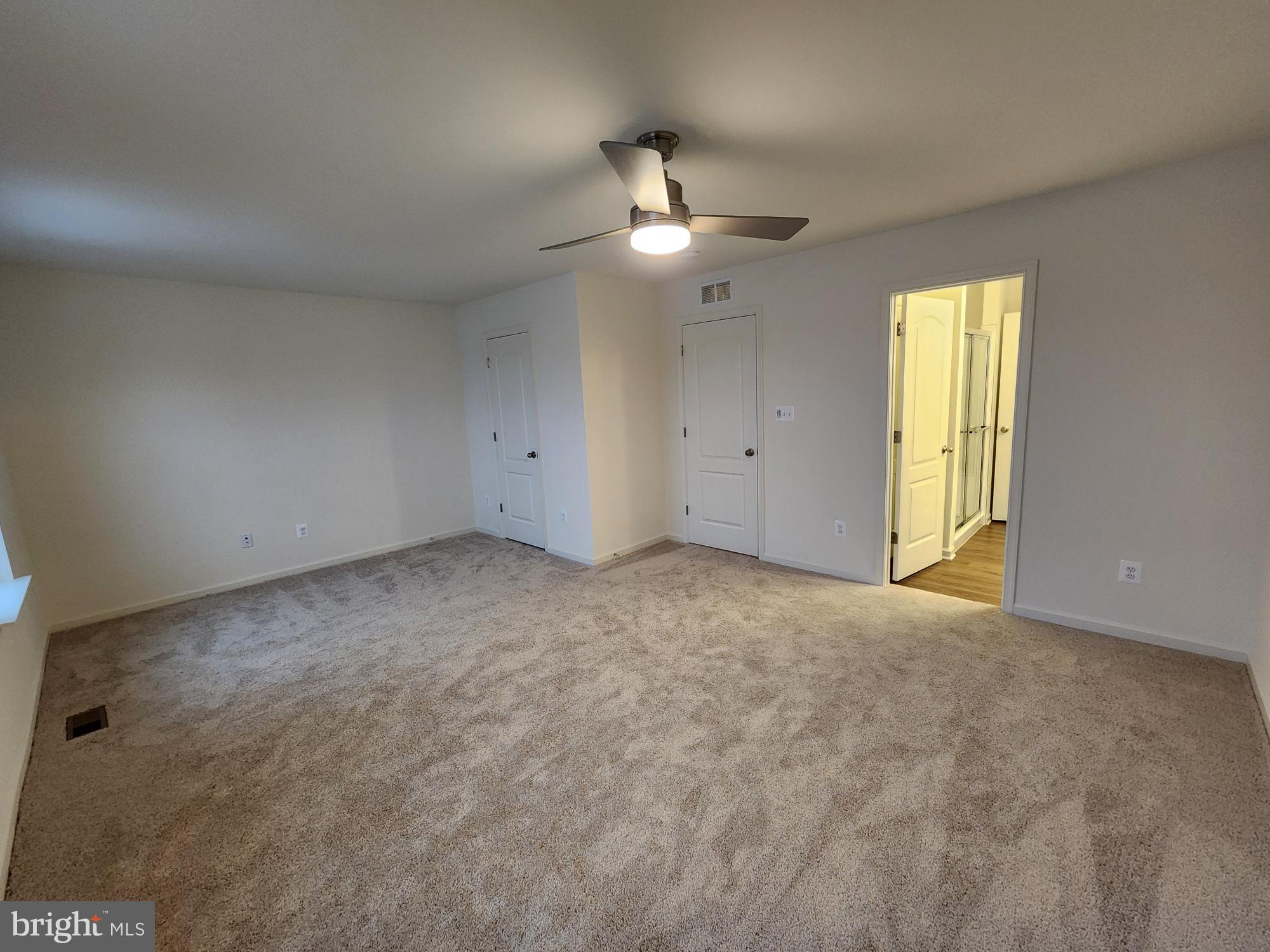 OVERLOOK AT RIVERSIDE TOWNHOMES - Residential Lease