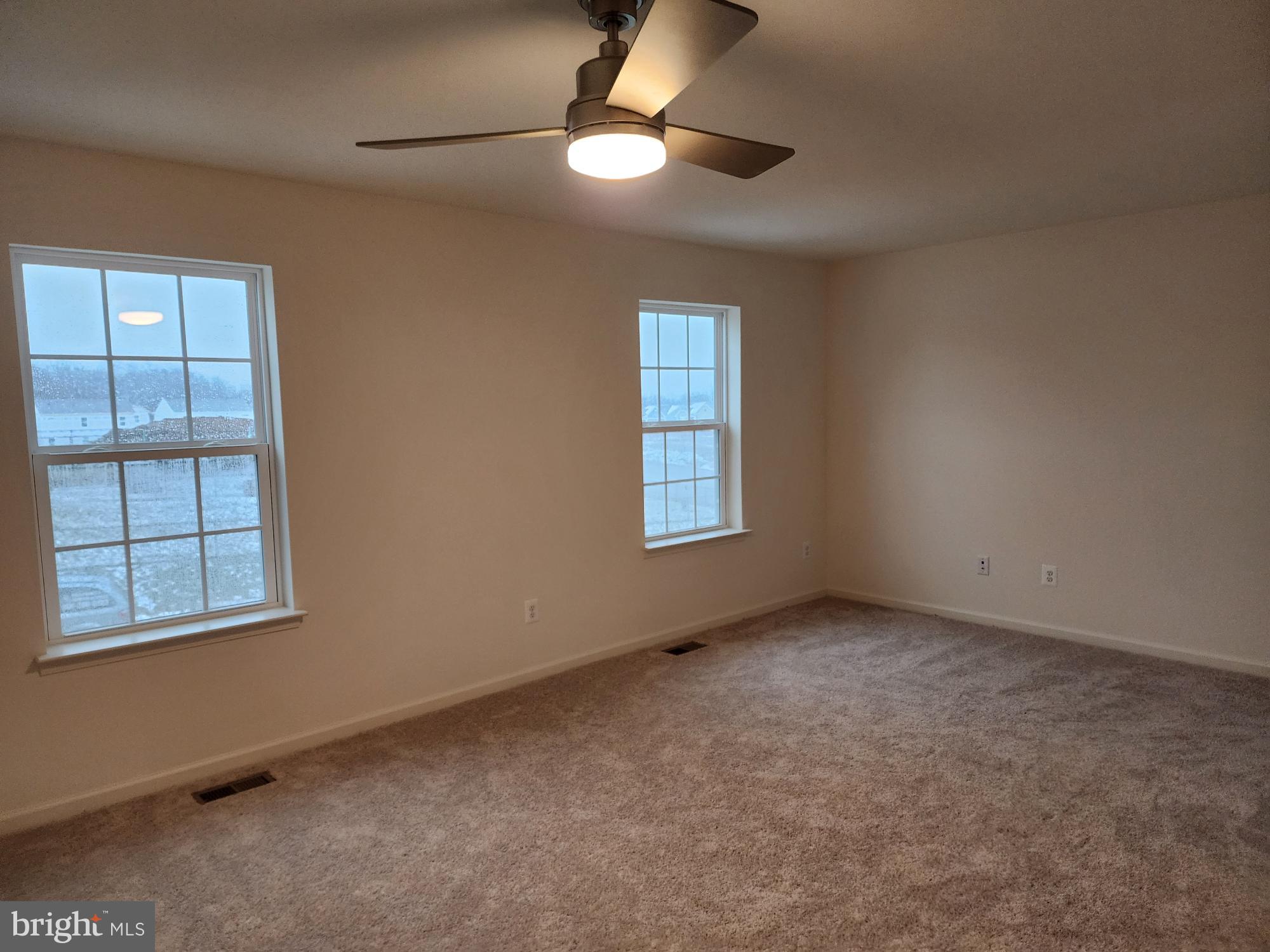 OVERLOOK AT RIVERSIDE TOWNHOMES - Residential Lease