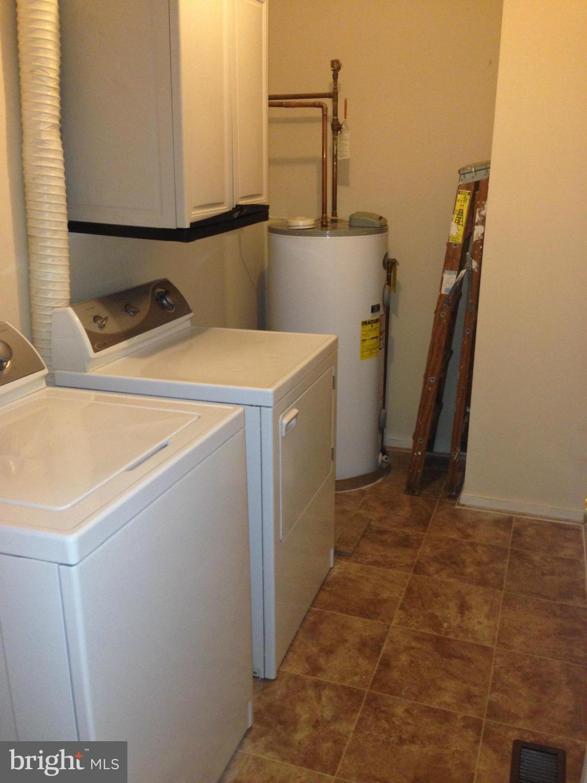 PRINCETON SQUARE - Residential