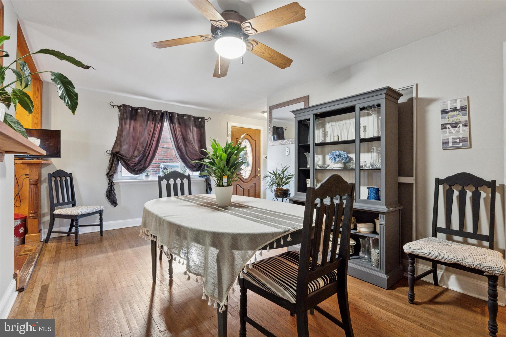 HOLME CIRCLE - Residential