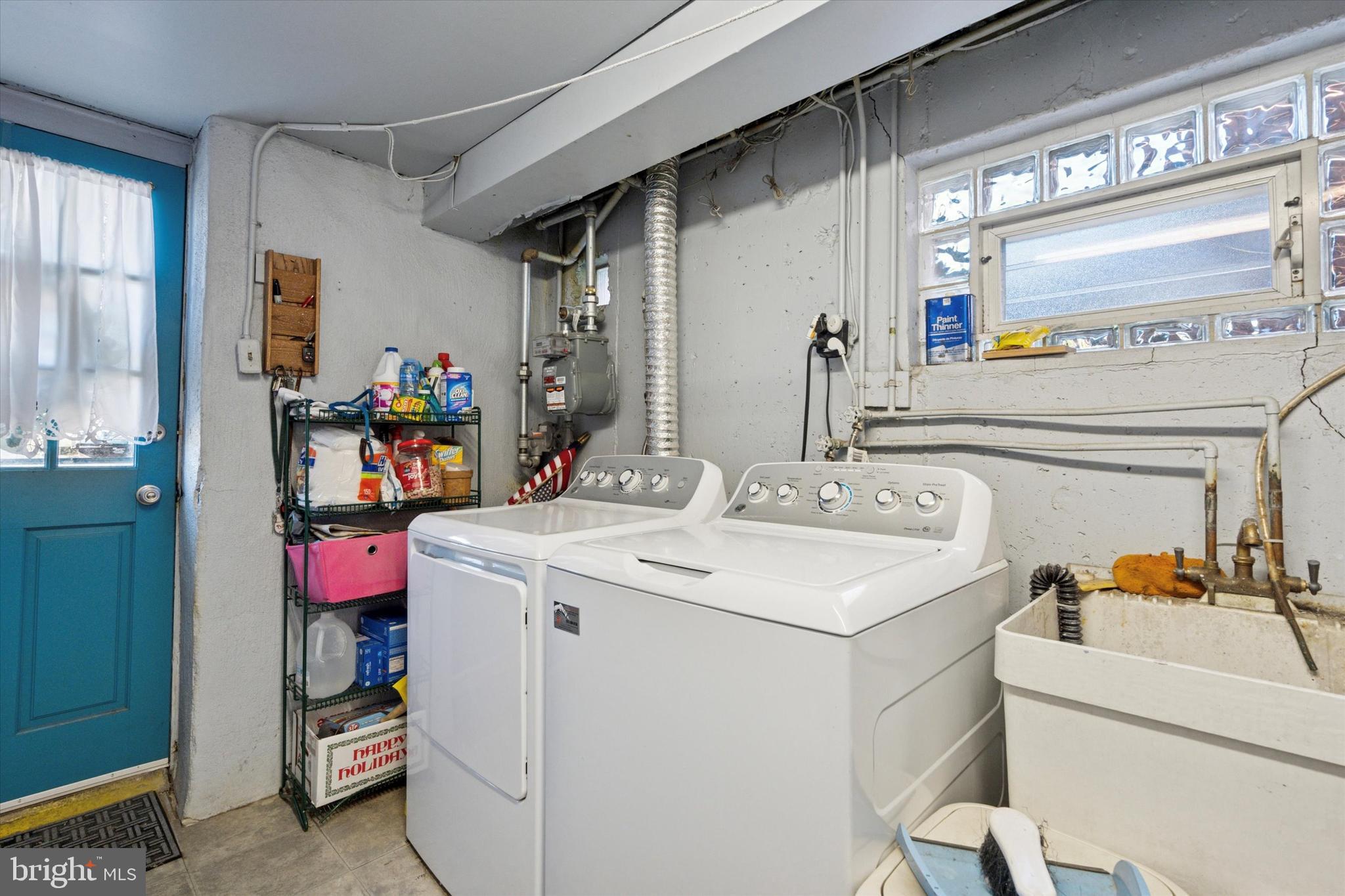 HOLME CIRCLE - Residential