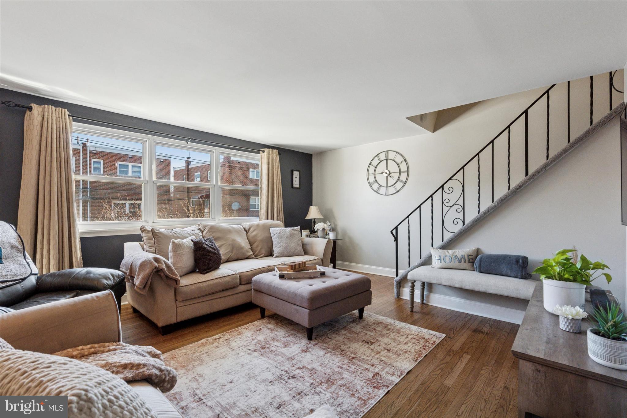 HOLME CIRCLE - Residential