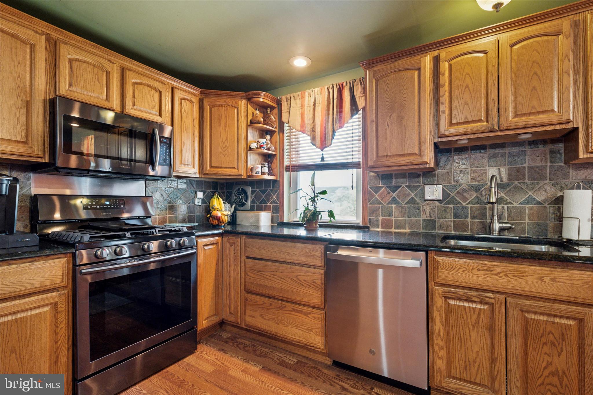 HOLME CIRCLE - Residential