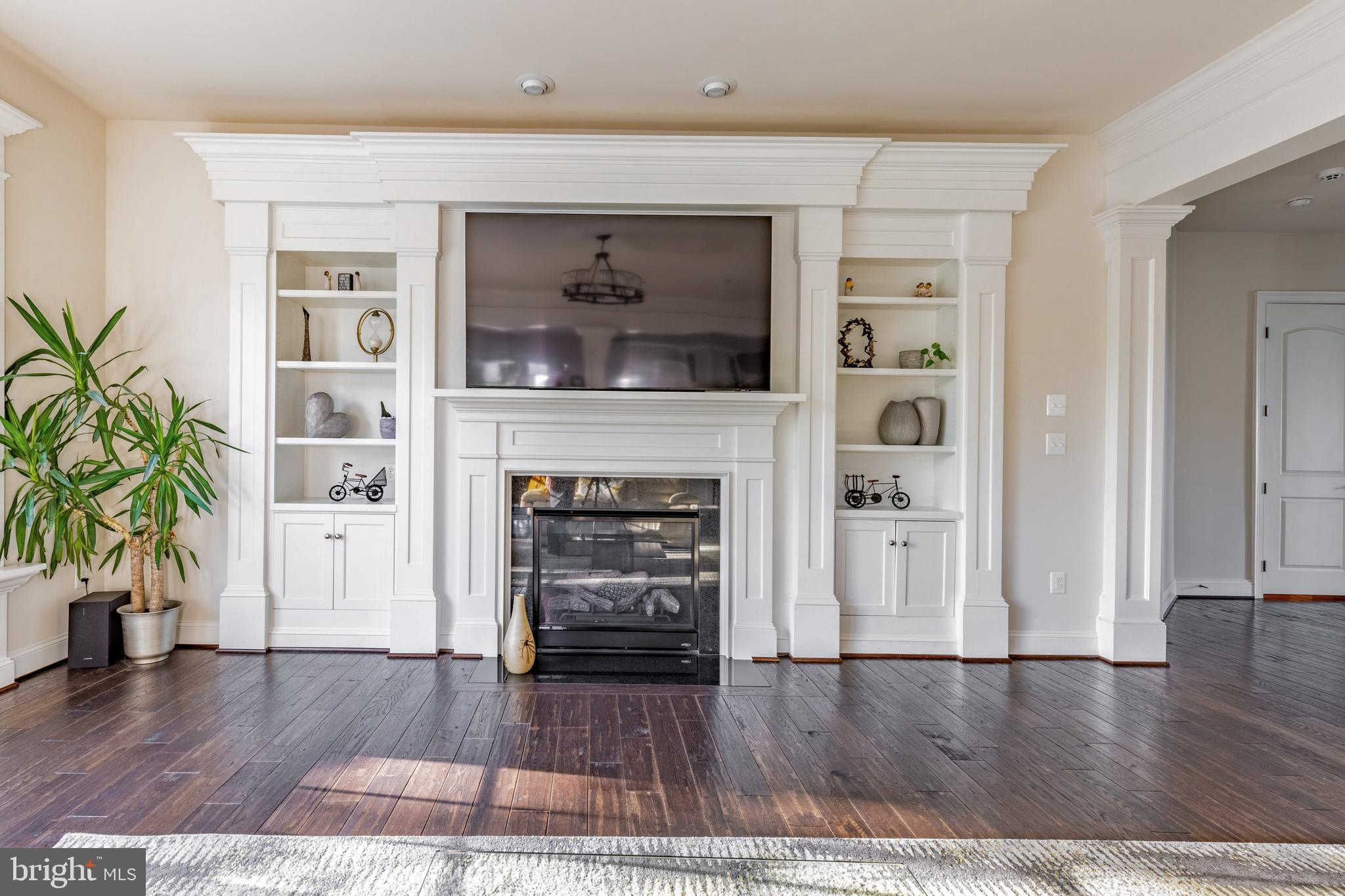 MARBURY - Residential