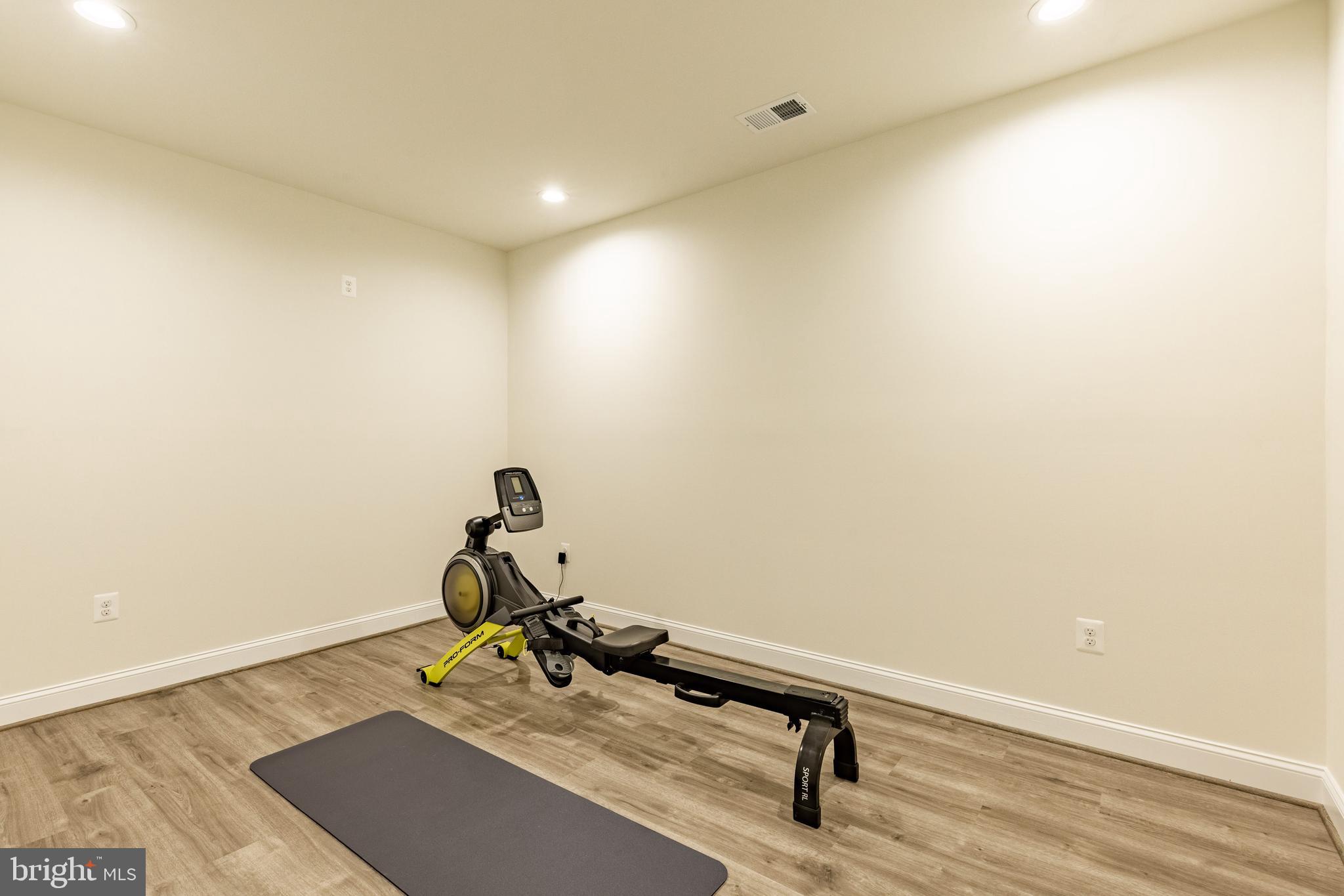 MARBURY - Residential