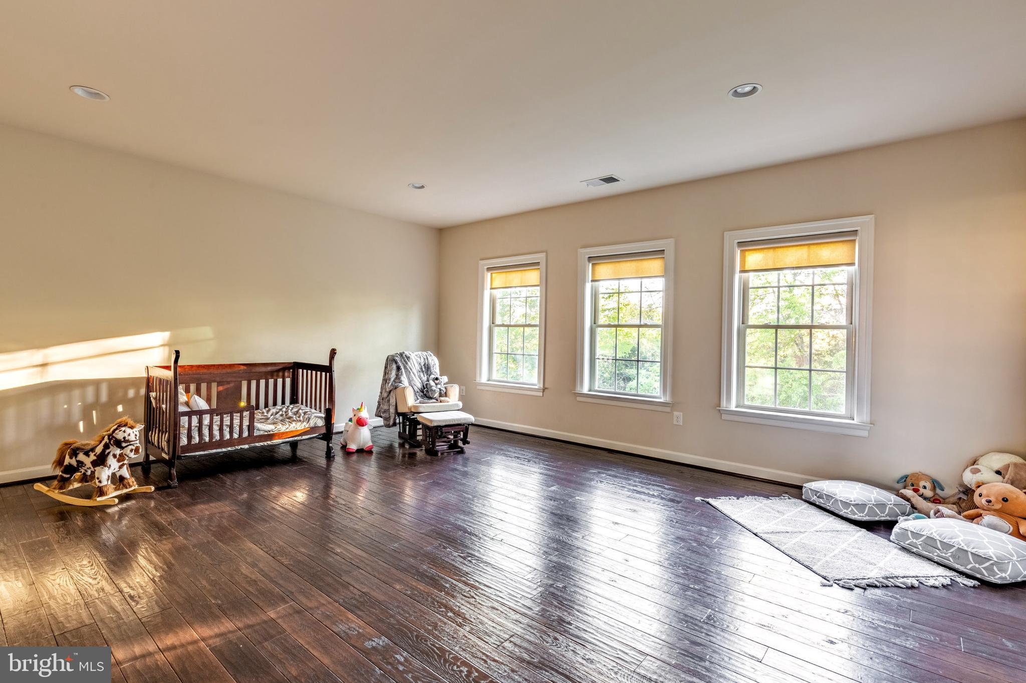 MARBURY - Residential