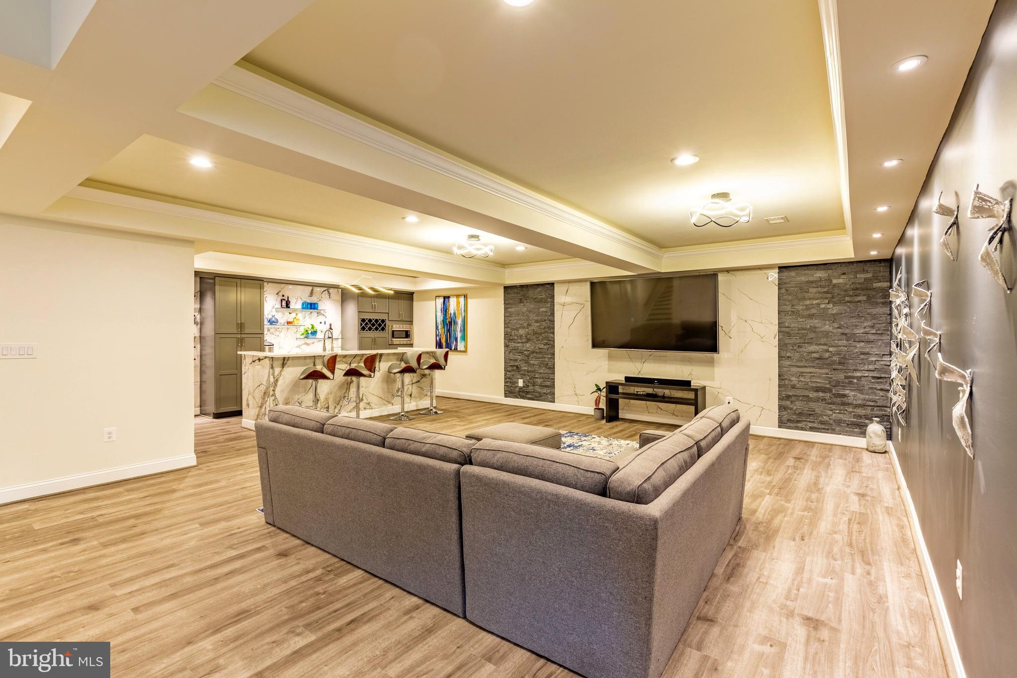 MARBURY - Residential